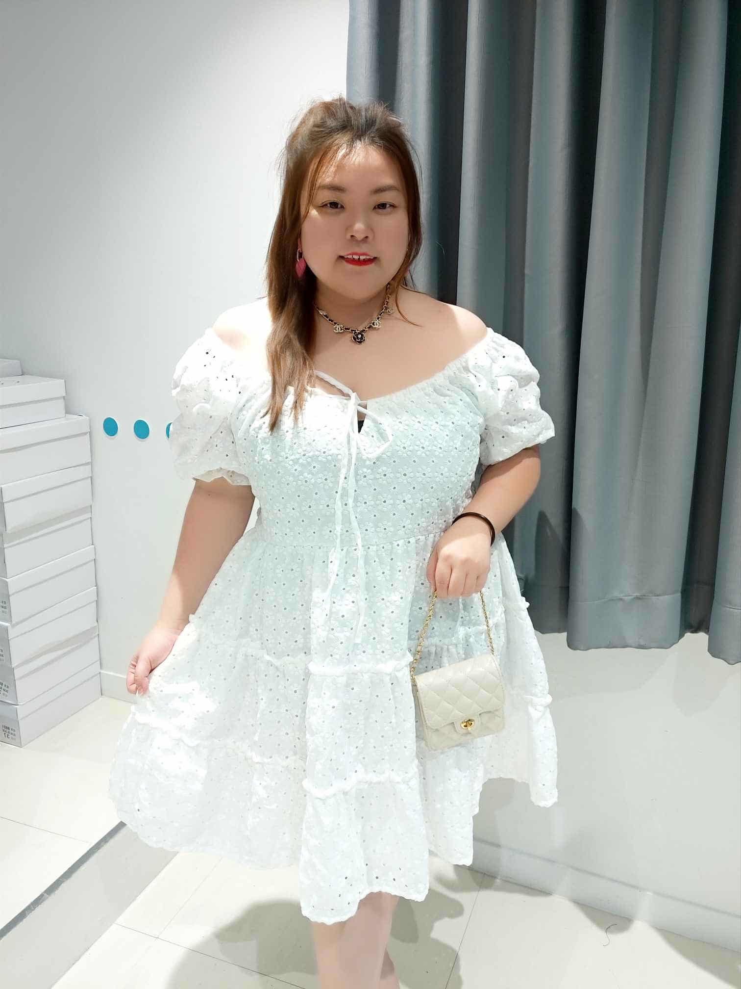 DOA06 筒花布料连身裙