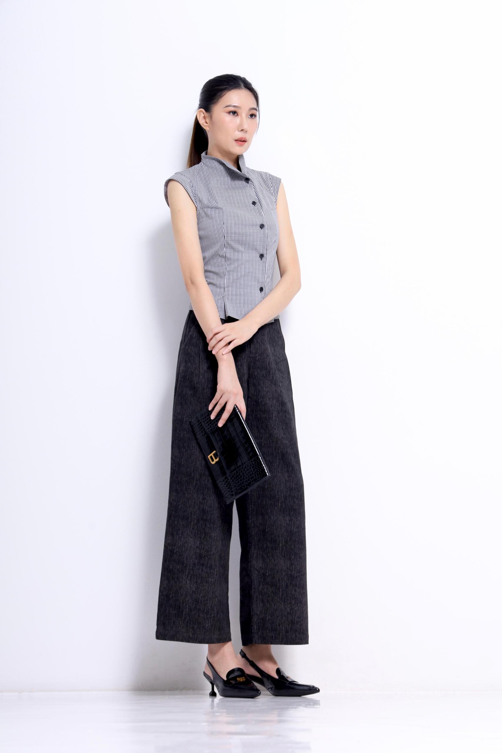 CB2756 Elise Mandarin Collar Sleeveless Blouse