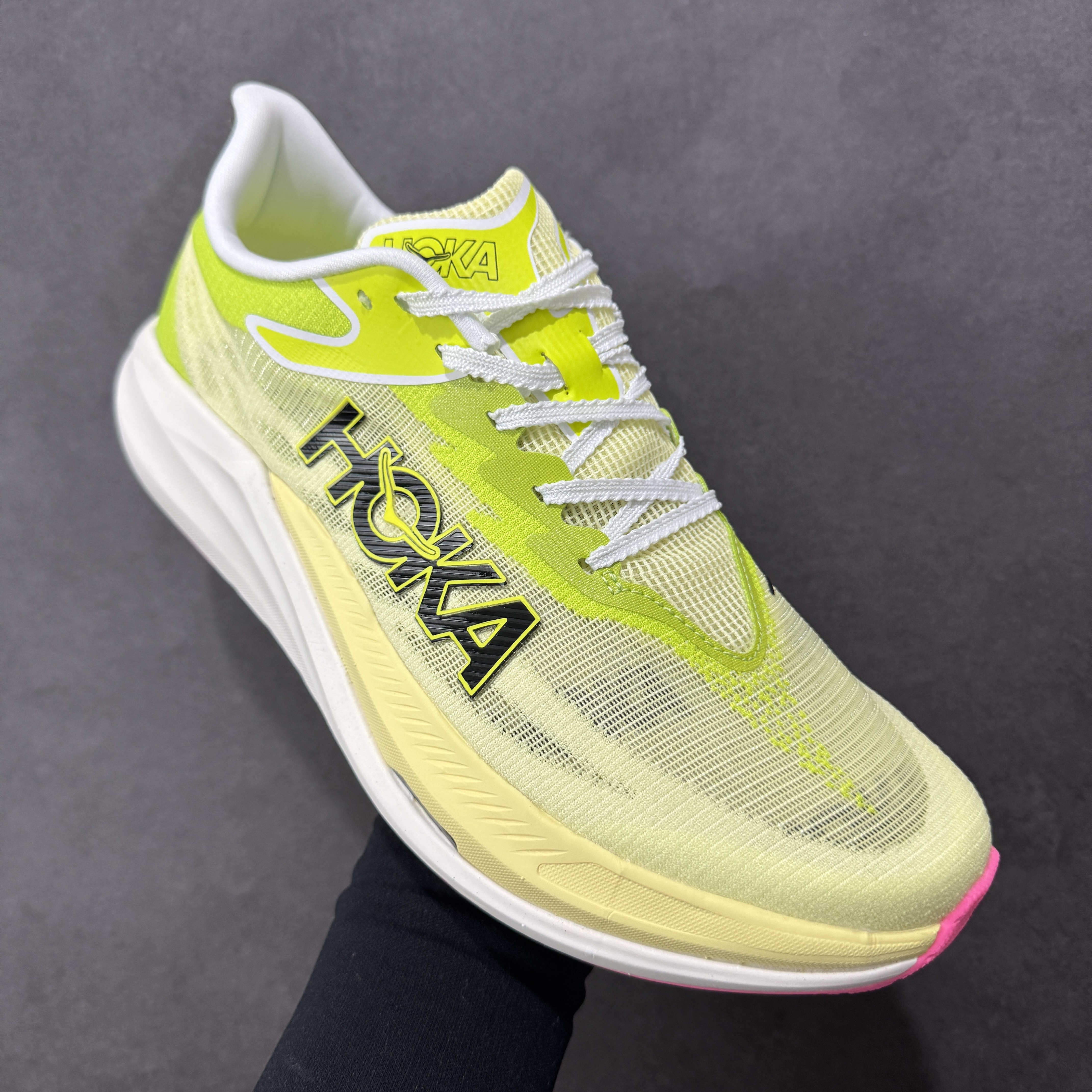 Hoka Rocket X 3