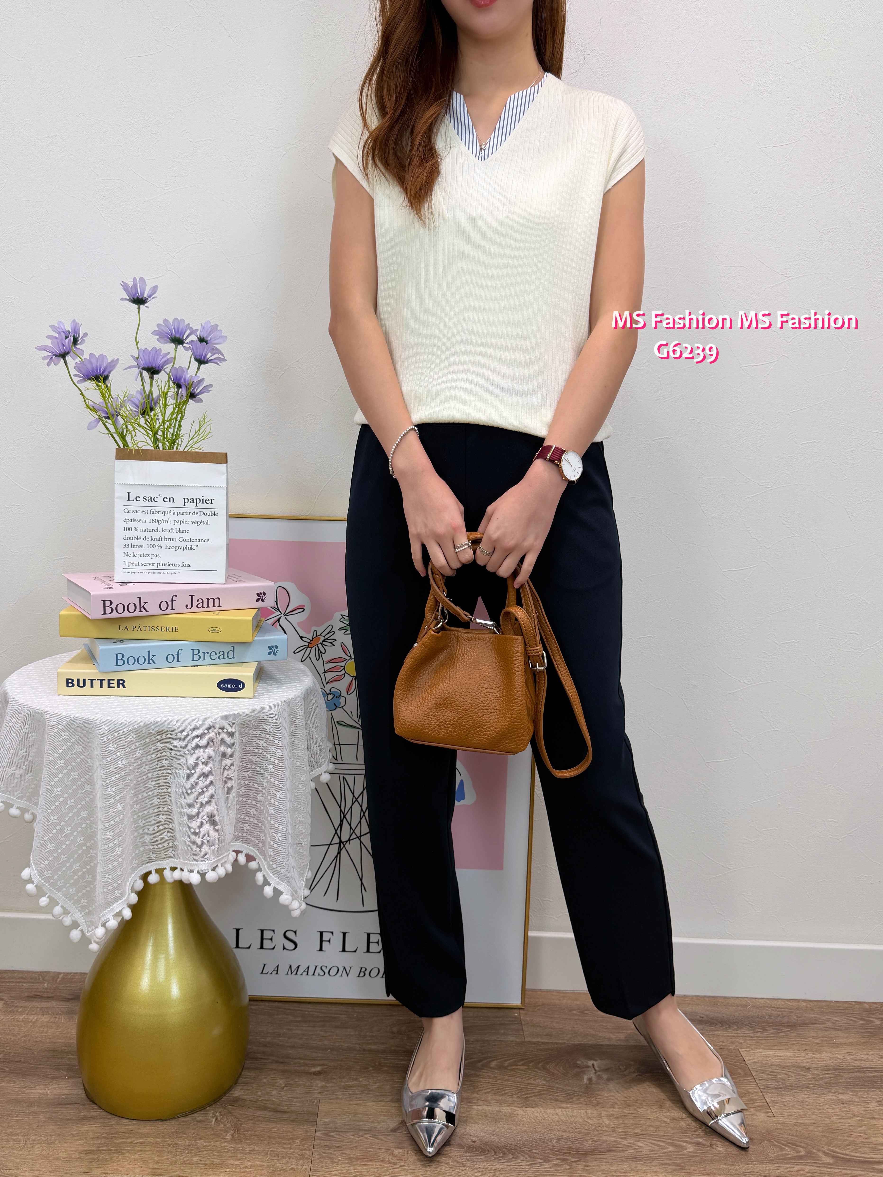 G6239 韓國🇰🇷V領拼布top