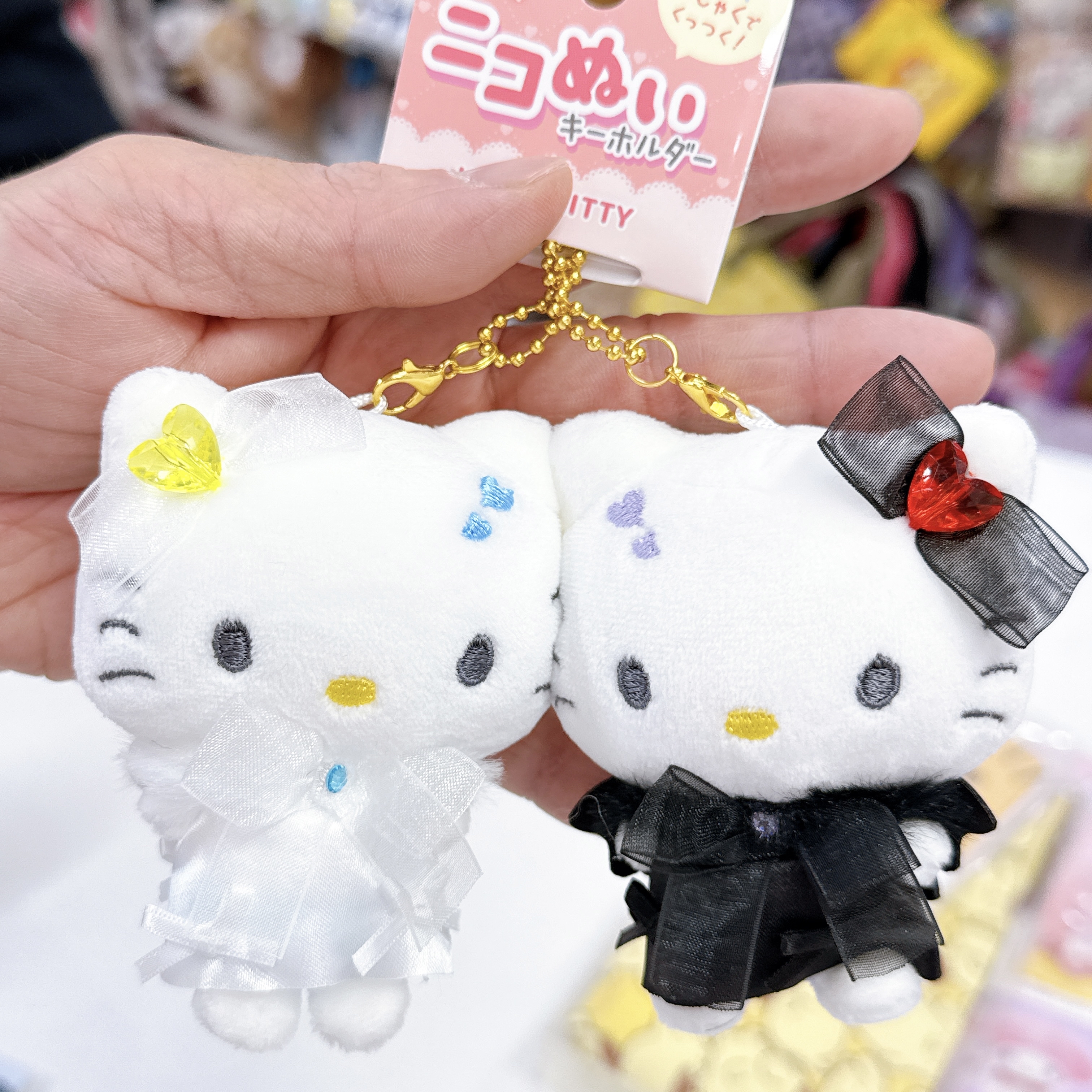 日本版Hello Kitty對裝磁石公仔掛飾