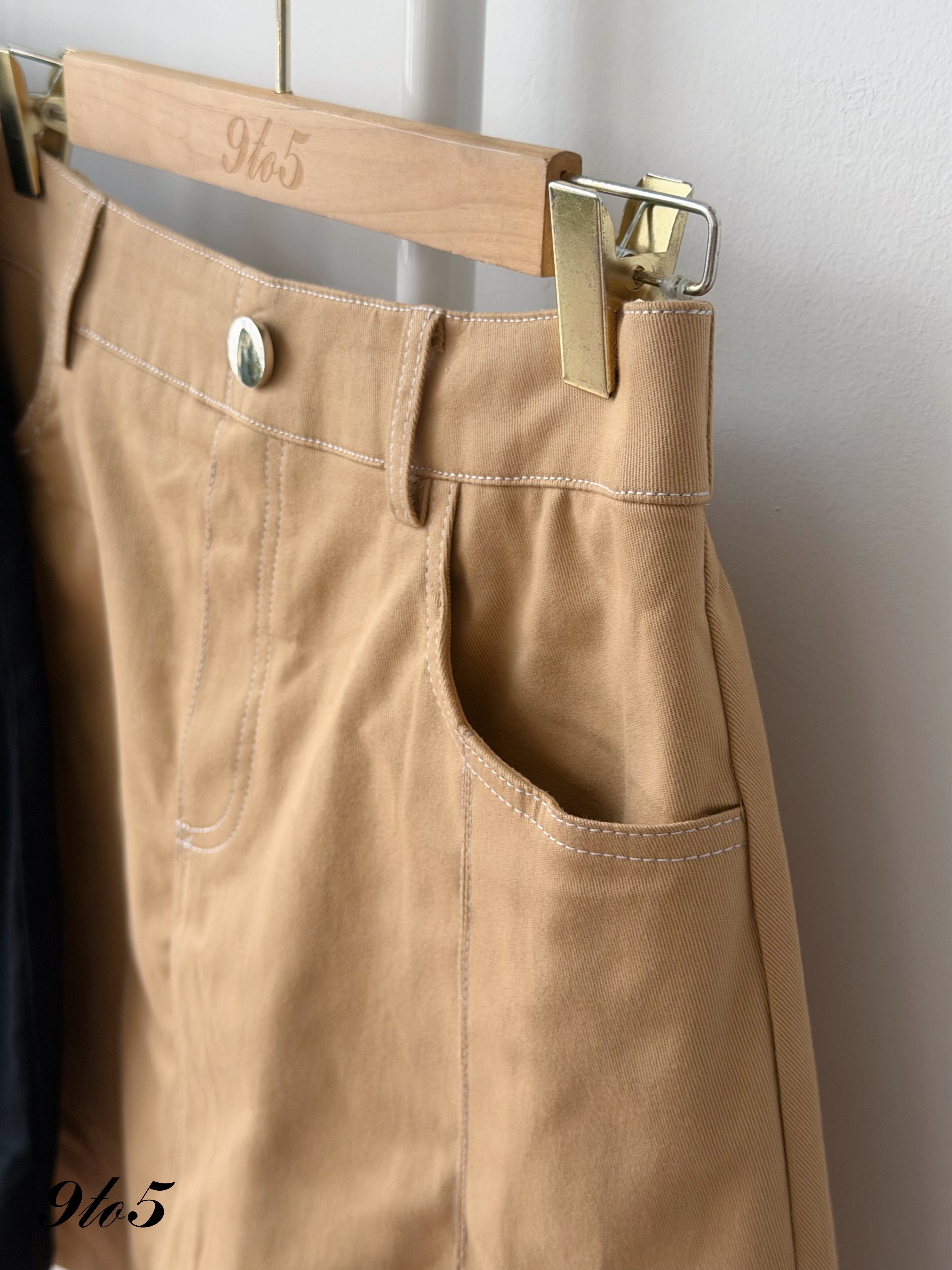 S2031 A Line Short Pleated Skirt - Black & Khaki