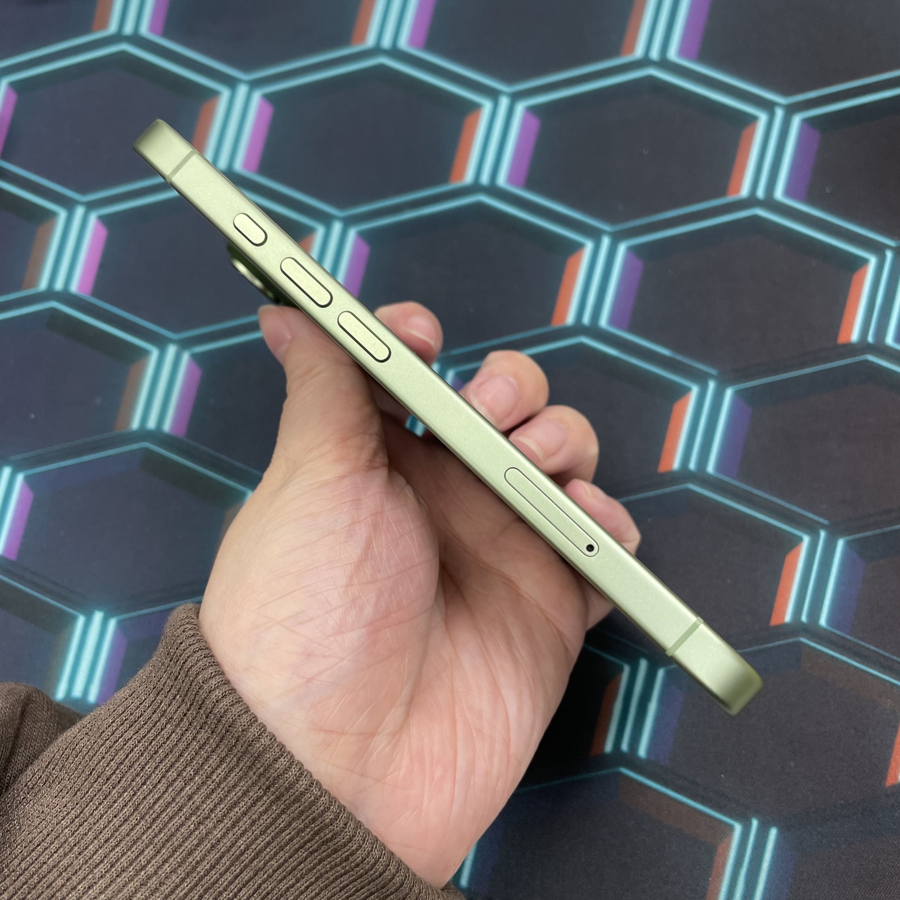 *6039 17 完美機 256GB 電100 綠色 green