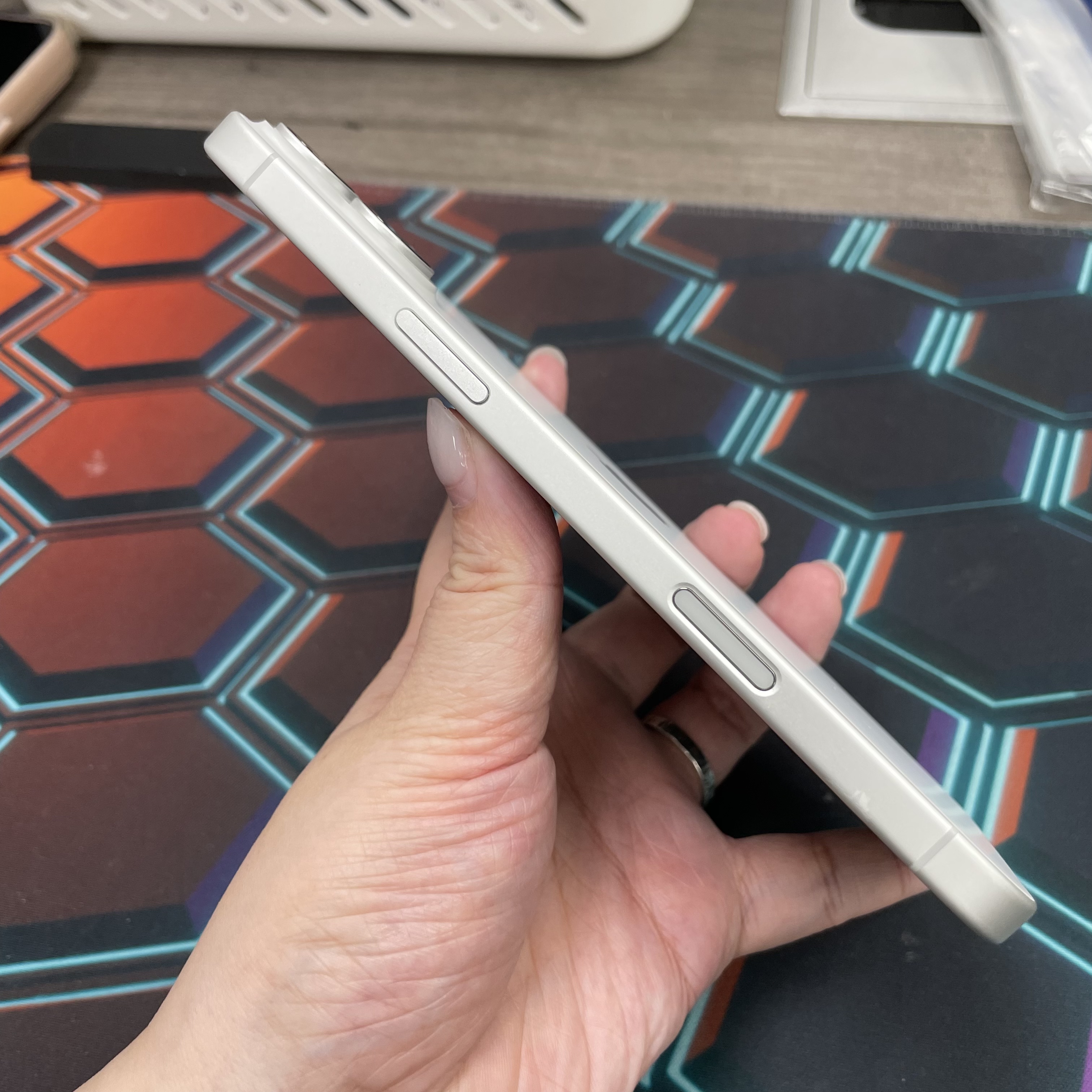 *6707 16 Plus 完美機 128GB 電99 白色 white