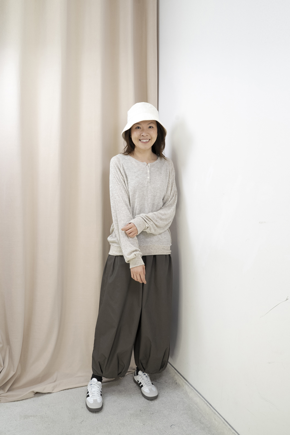 輕軟薄窩夫格紋半開胸上衣（燕麥色）