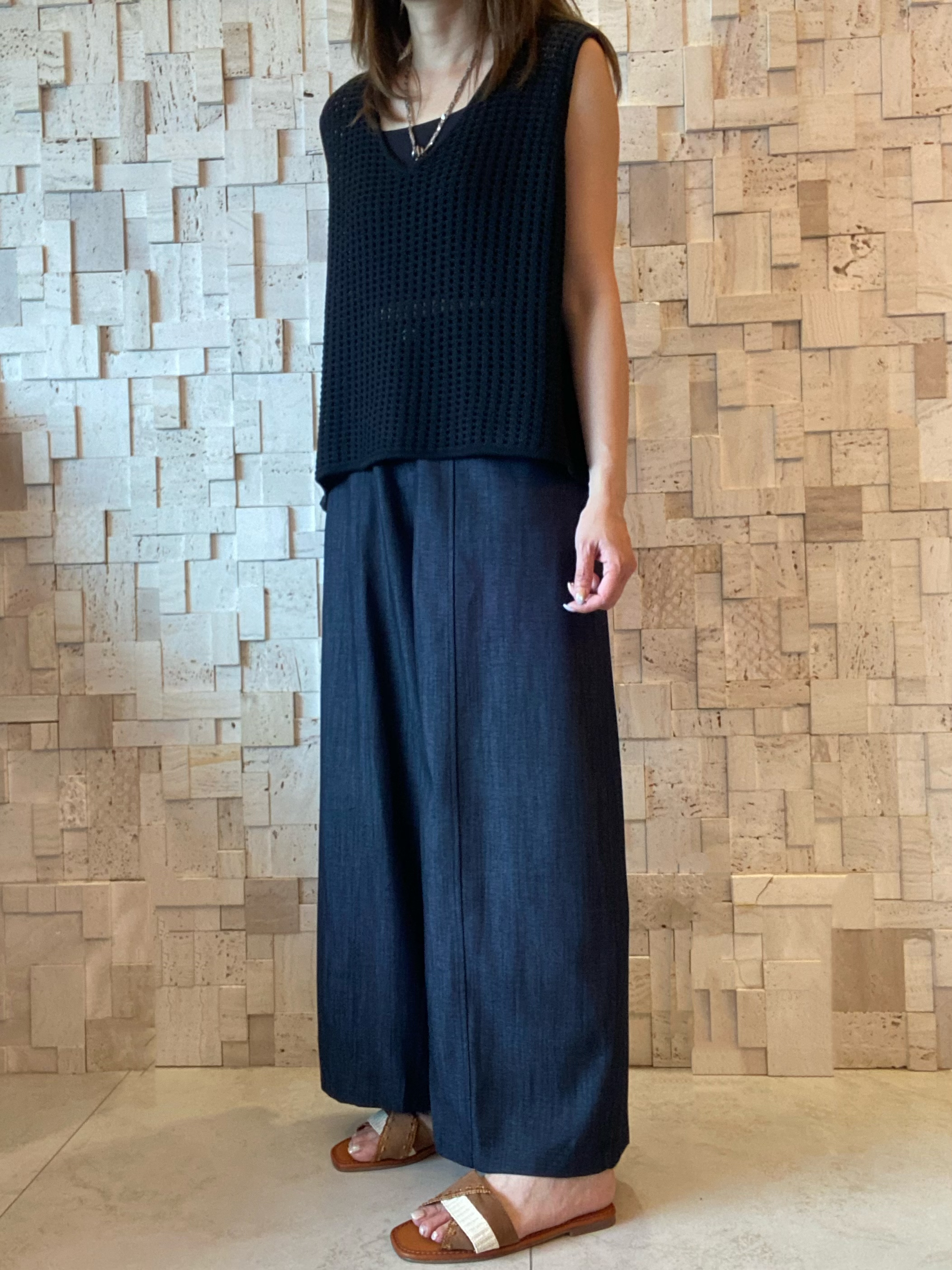 #2085 慵懶感鏤空針織背心☁️