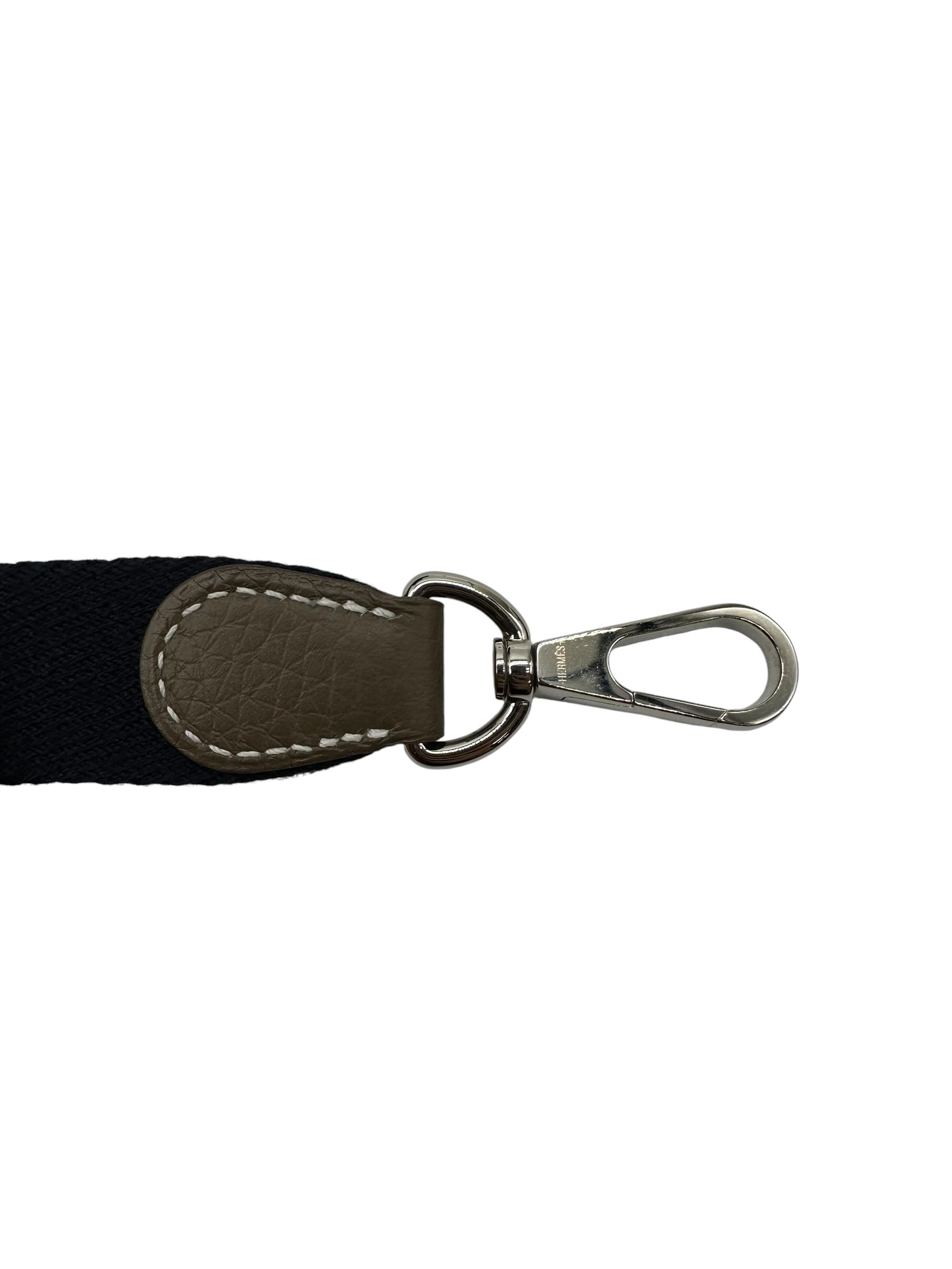 Pre-owned HERMÉS Mini E Stamp U / Product Code: 070603