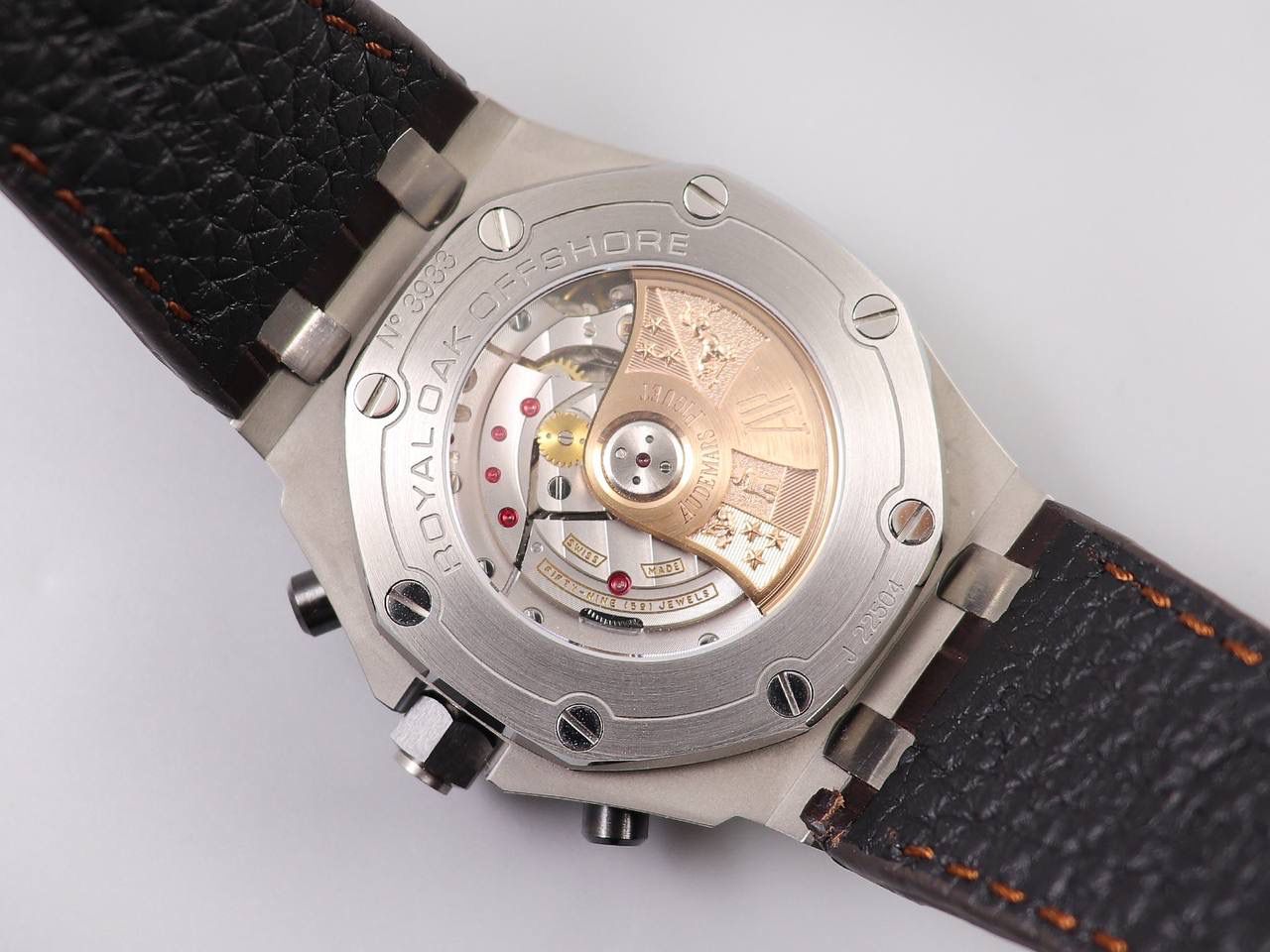 A P2018＂12H计时系列🔥A P26470棕色＂哈瓦那＂42毫米计时码表系列。机芯搭载订制版3126计时机芯！市面最高A P12H版本🔥🔥