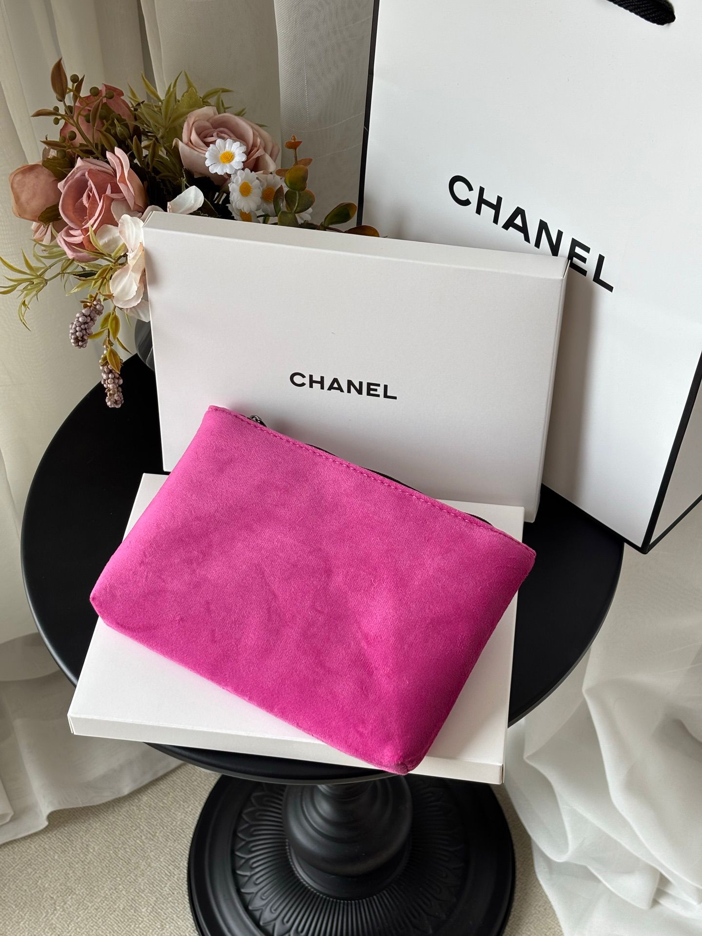 CHANEL 粉紅色化妝包