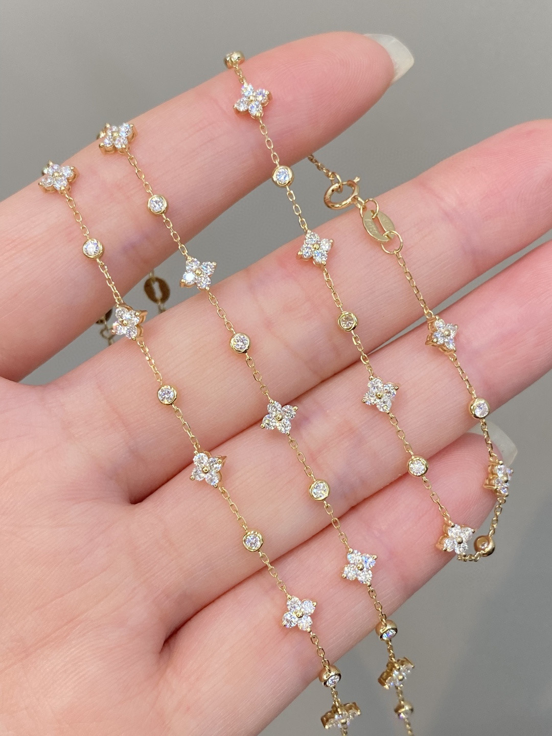 18K Diamond Bracelet 