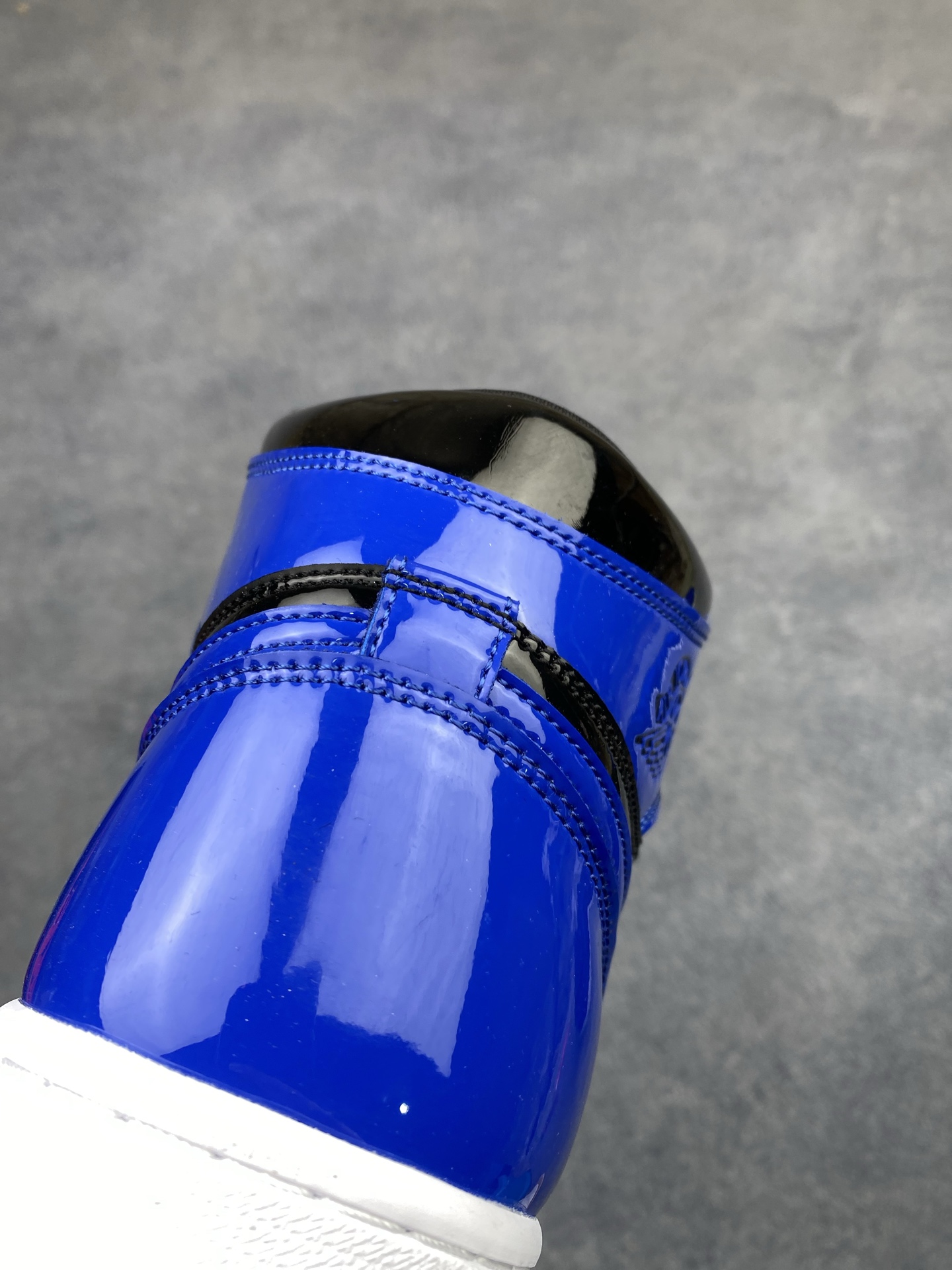 Nike Air Jordan 1 Retro High OG