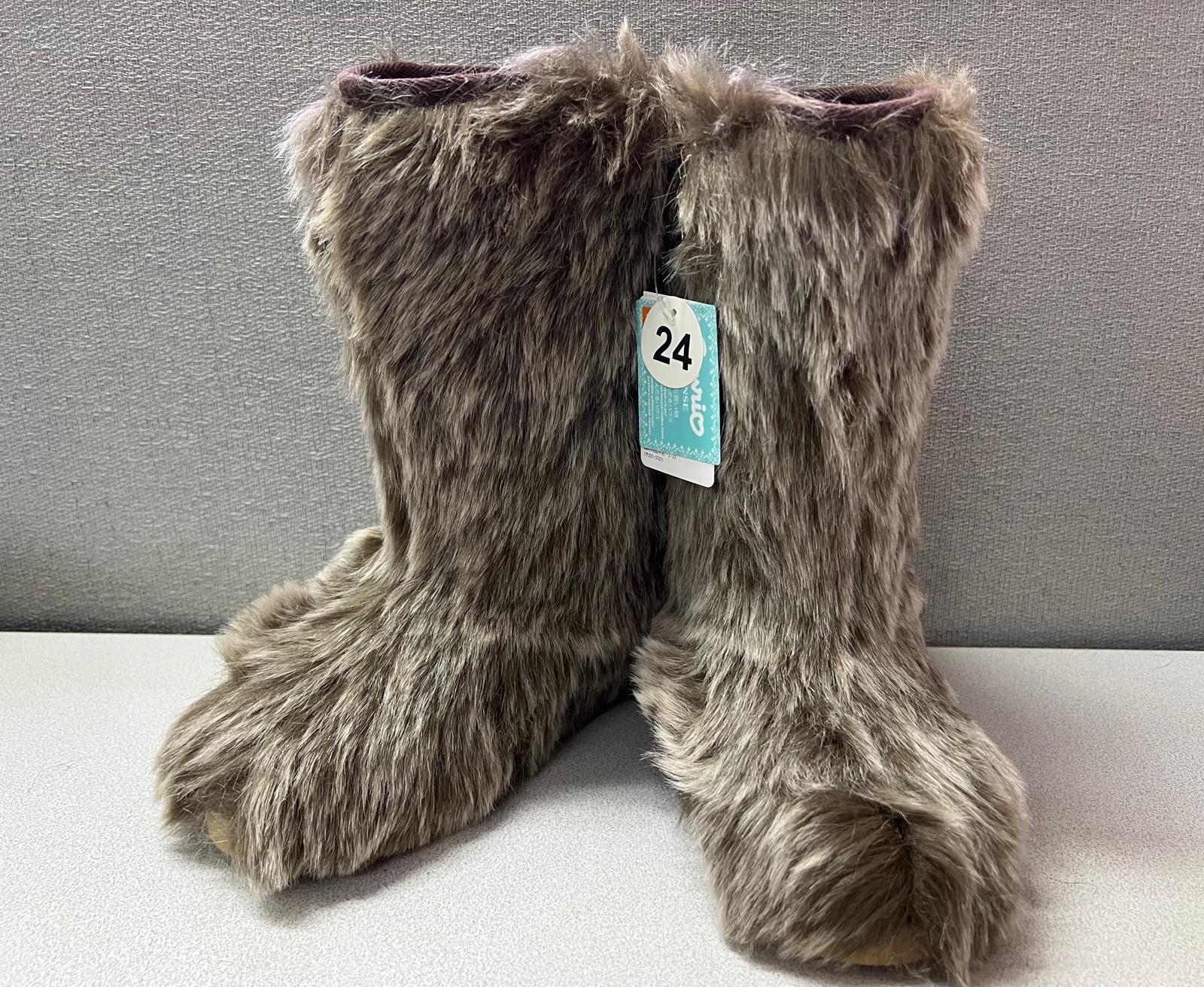 🎌日本直送🎌 Hello Kitty 大人 毛毛 boot  