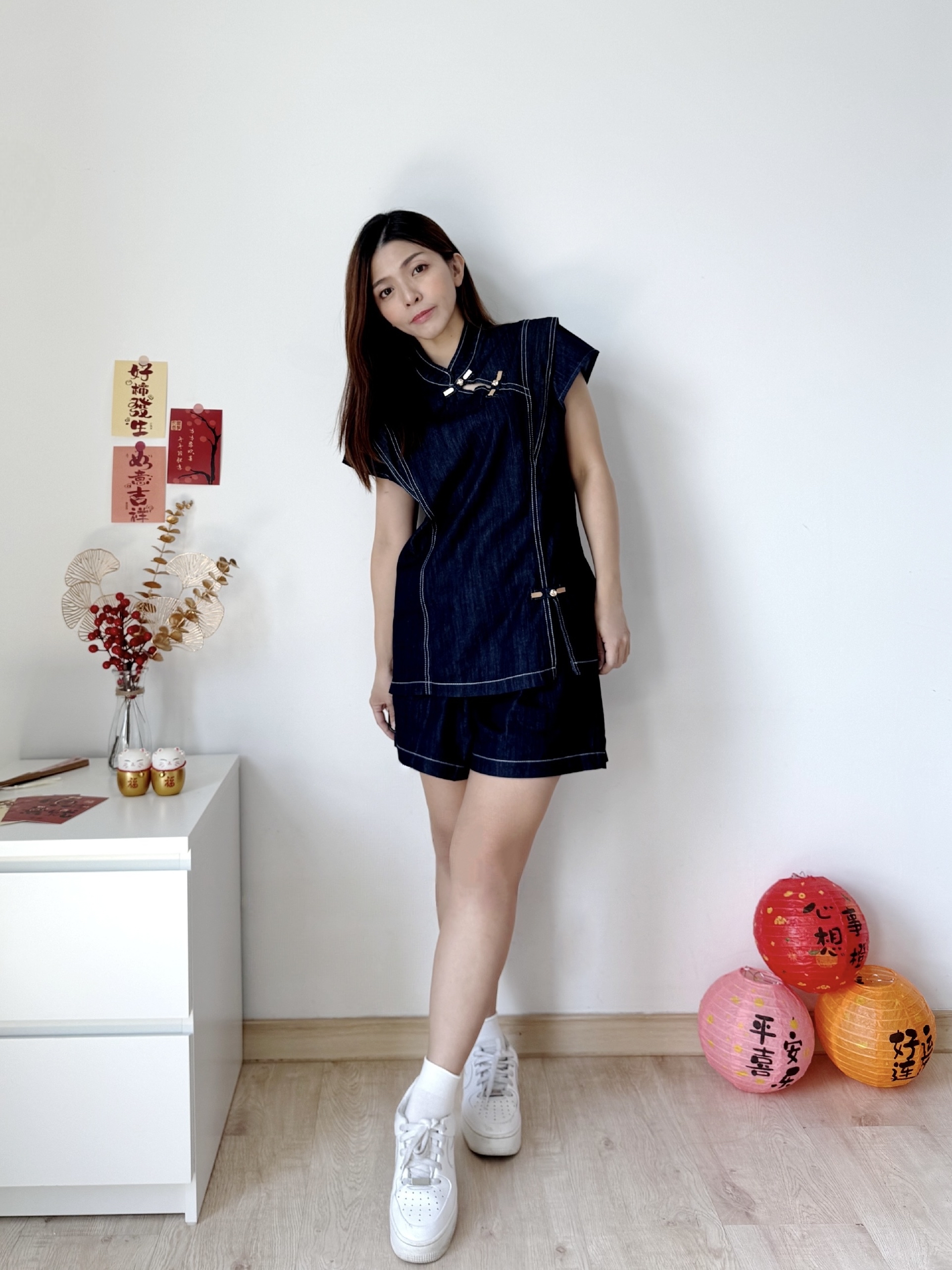 Ru Yi Oriental Denim Set “如.意” 新中式盘扣设计牛仔上衣+短裤套装 (2 Colours)