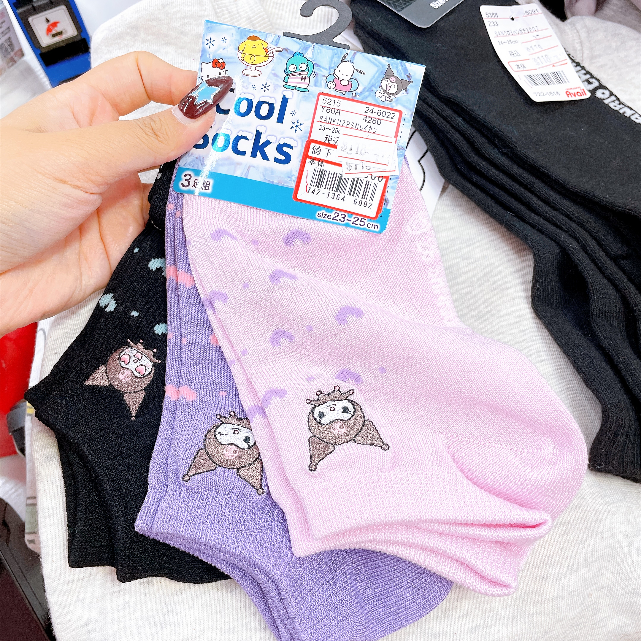 日本直送Sanrio 23至25 cm短襪