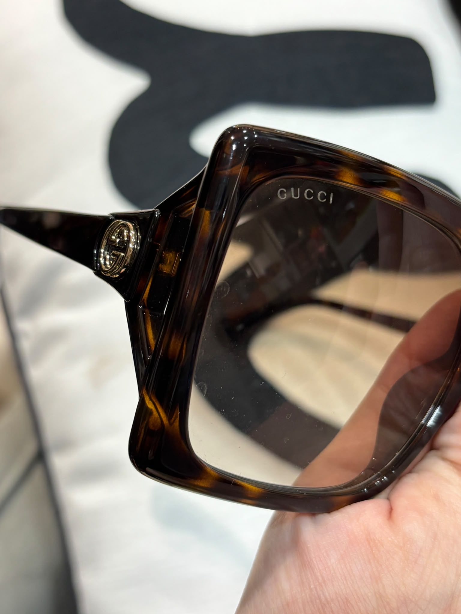 Gucci sunglasses 太陽眼鏡 100%Authentic, 95%New✅box