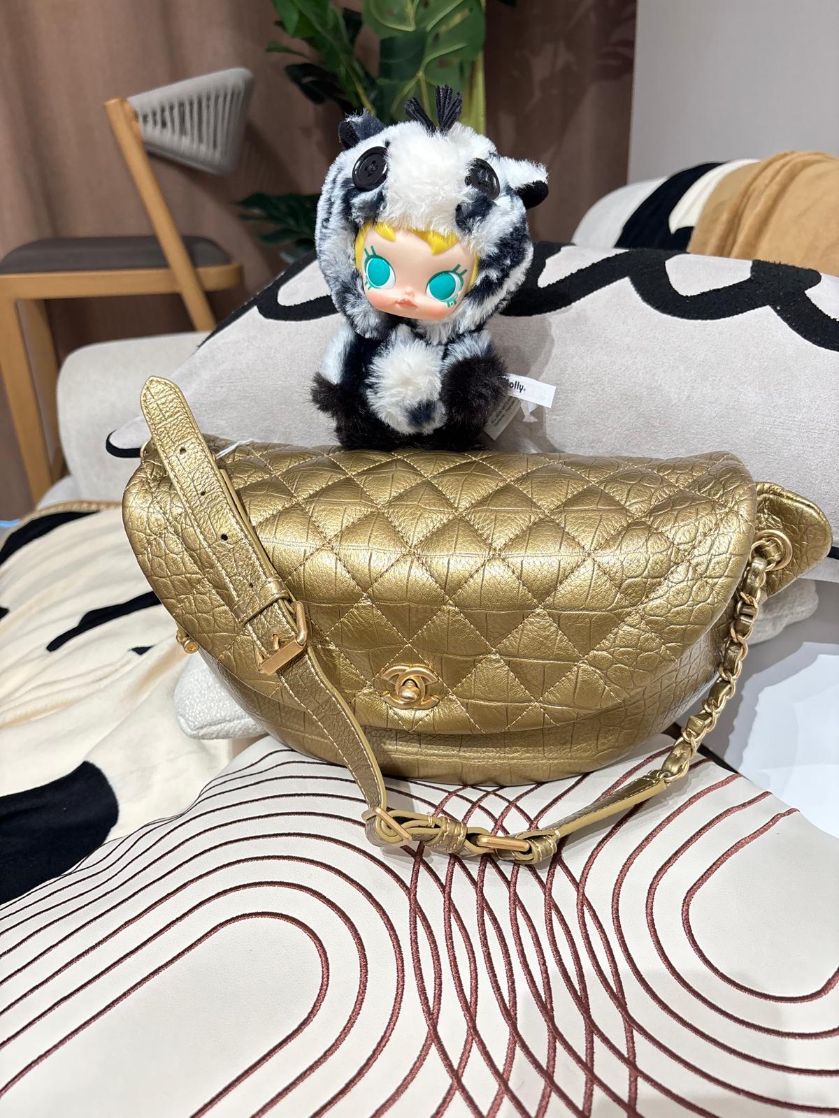 未使用品 Chanel belt bag 鱷魚紋牛皮 100%Authentic , Unused未使用品 ✅28貼✅dust bag 