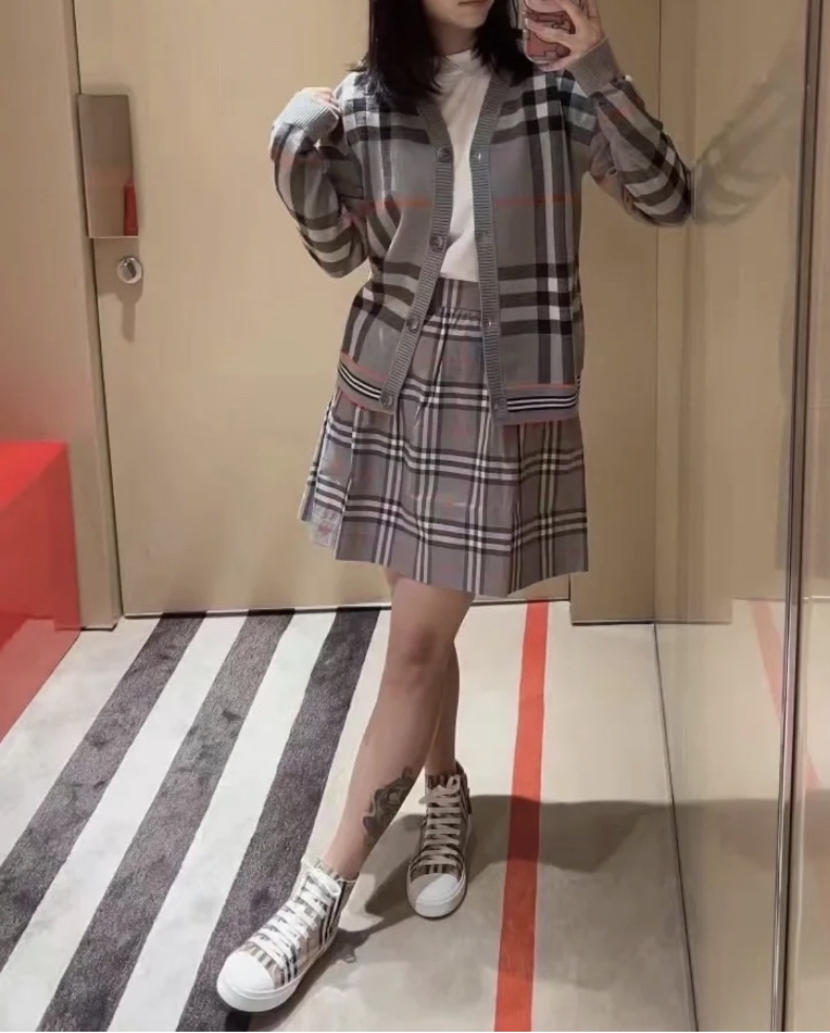 Burberry kids 經典灰色大格冷外套
