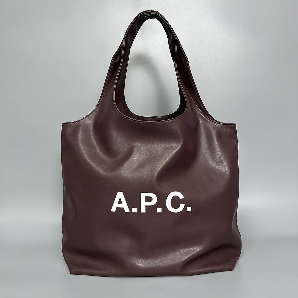 現貨 ❤️超實用APC TOTE (large size ) Size 45 x 35.5 x 14 CM 上身超級有鬆弛感😍  