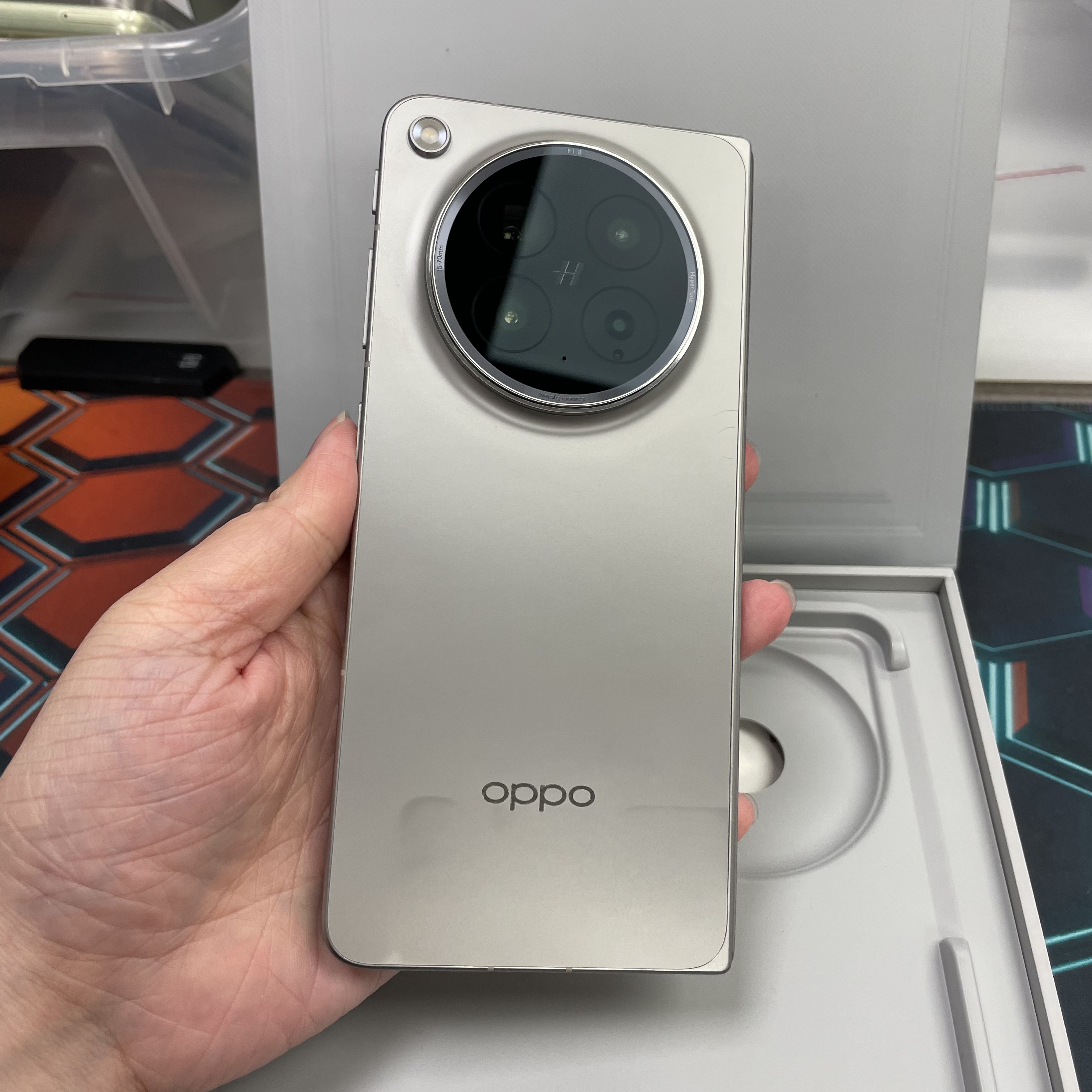 *8155 Oppo Find N6 完美機 16+512GB 灰色 gray