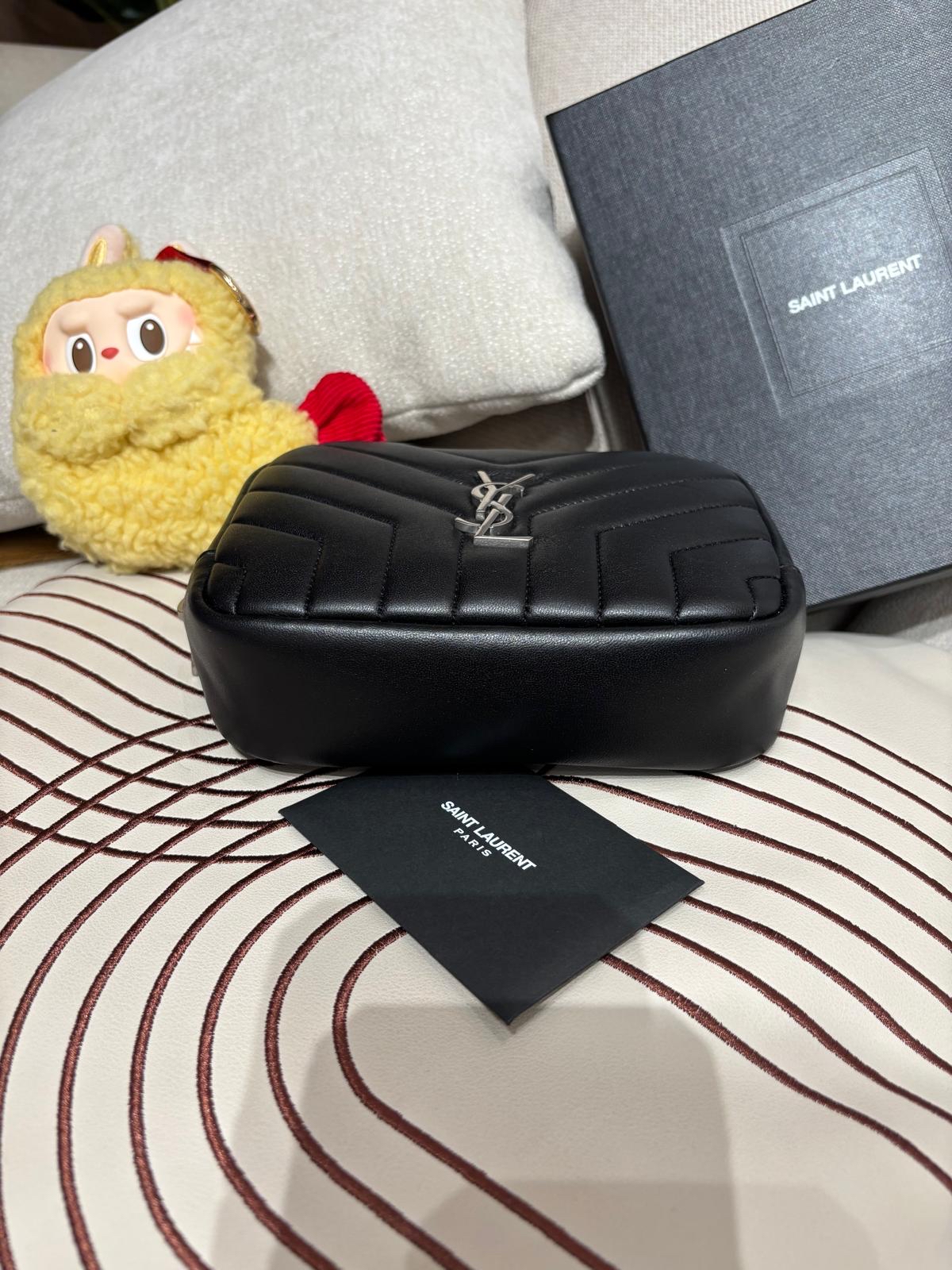 Ysl loulou pouch SAINT LAURENT Black Calfskin Pouch 100%Authentic, 99%new ✅certificate ✅box