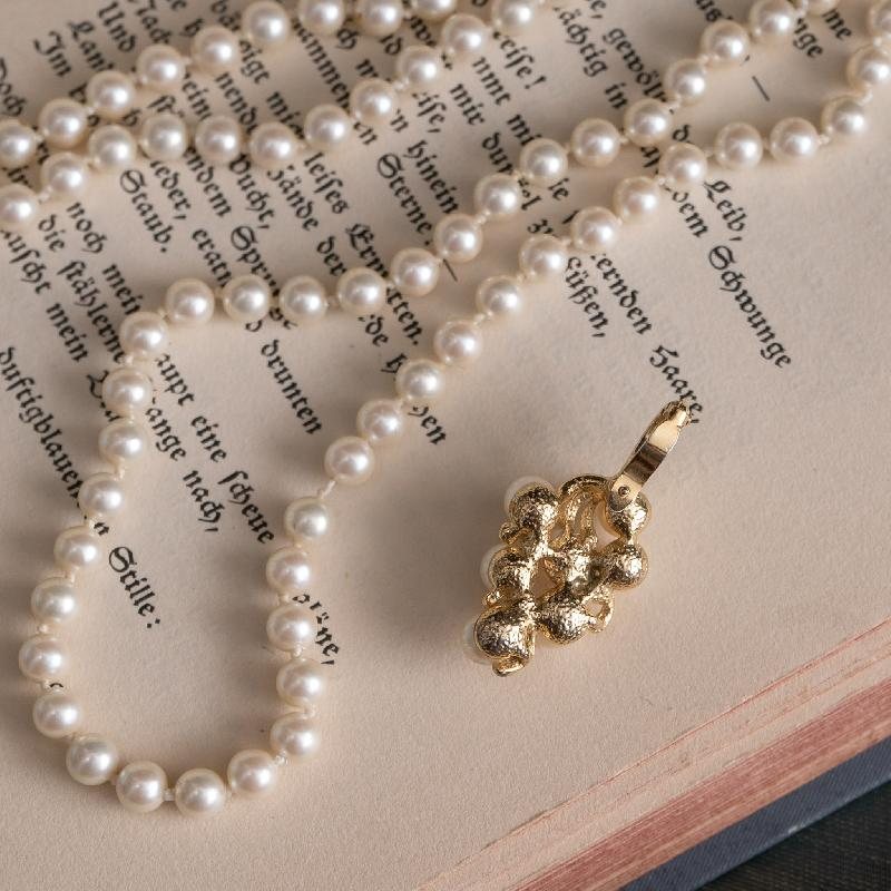 Vintage C.a. 1980s American Marvella Faux Pearl Necklace with Scrollwork Grape Pearl Charm (MW195)