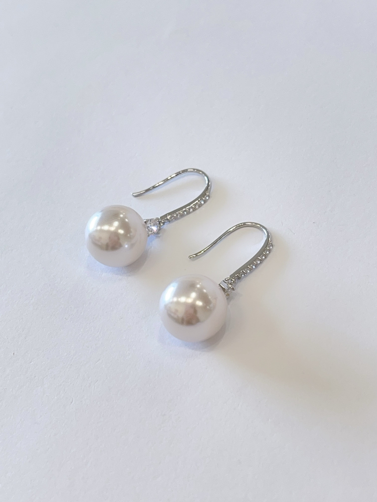 慕梵高级感水滴型长款珍珠耳环