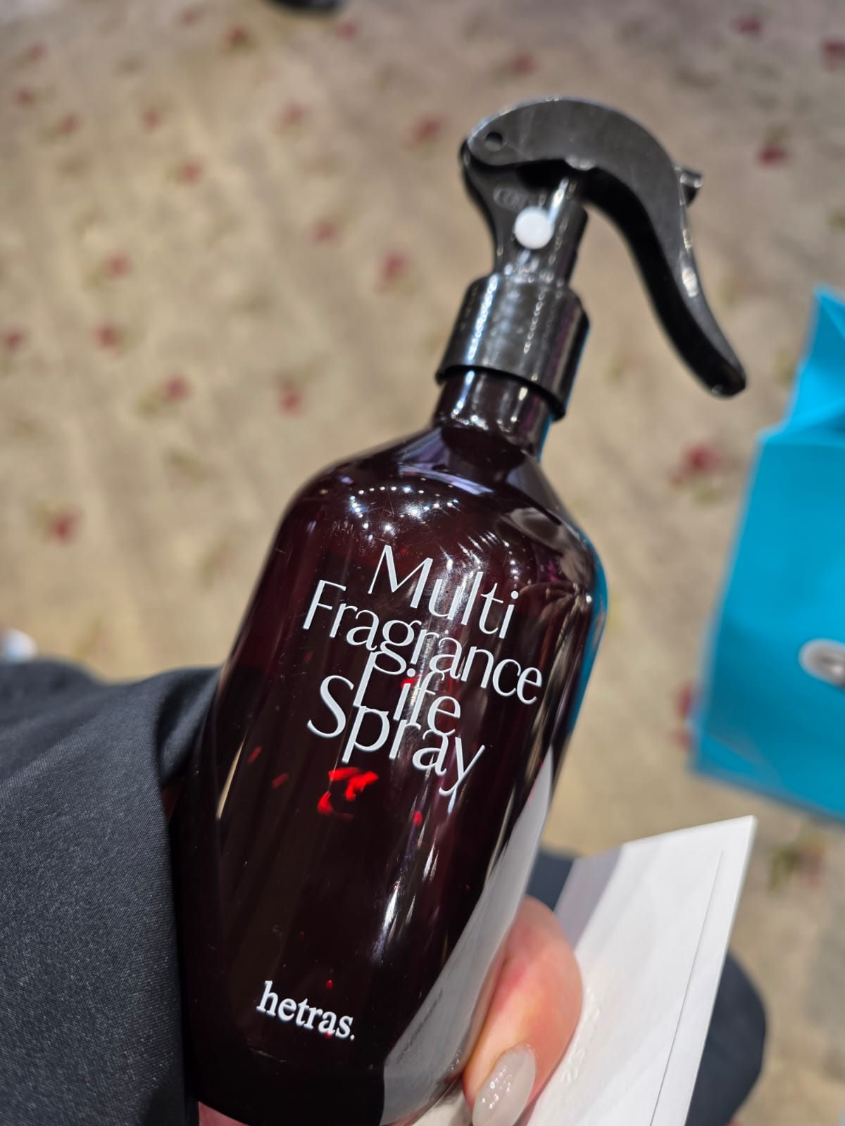 hetras life spray 300ml x 2 white shirt