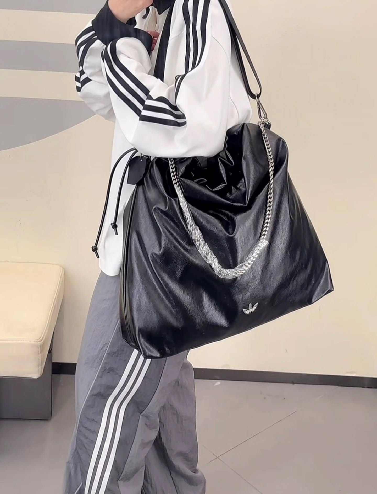 🖤三叶草 小香风铁链流浪包 L(KS5157) 🇭🇰