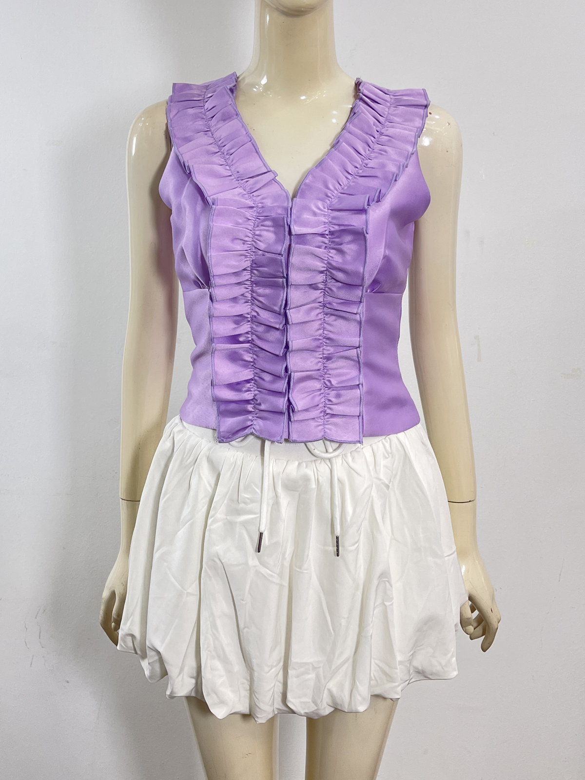 Everyday Chic V Neck Top M117