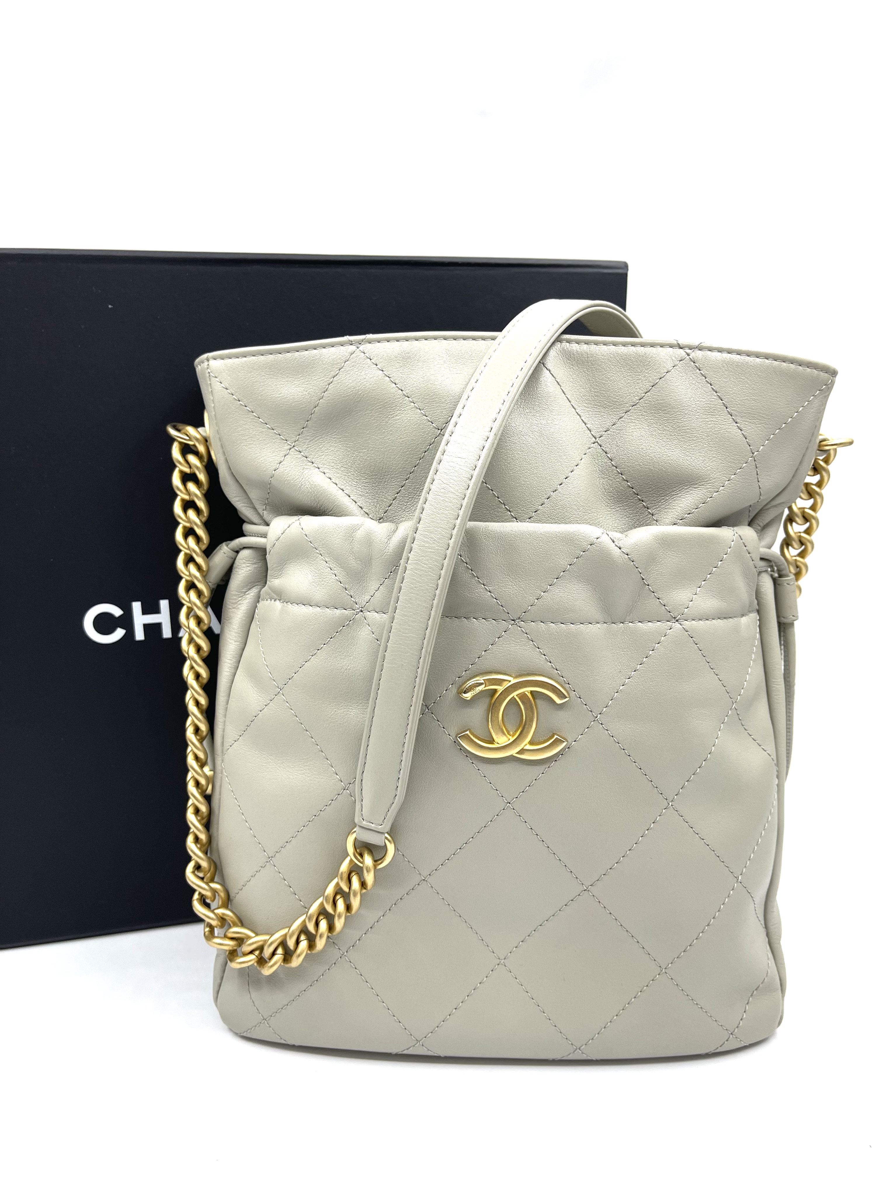 Pre-owned Chanel Matrasse Drawstring Shoulder Bag