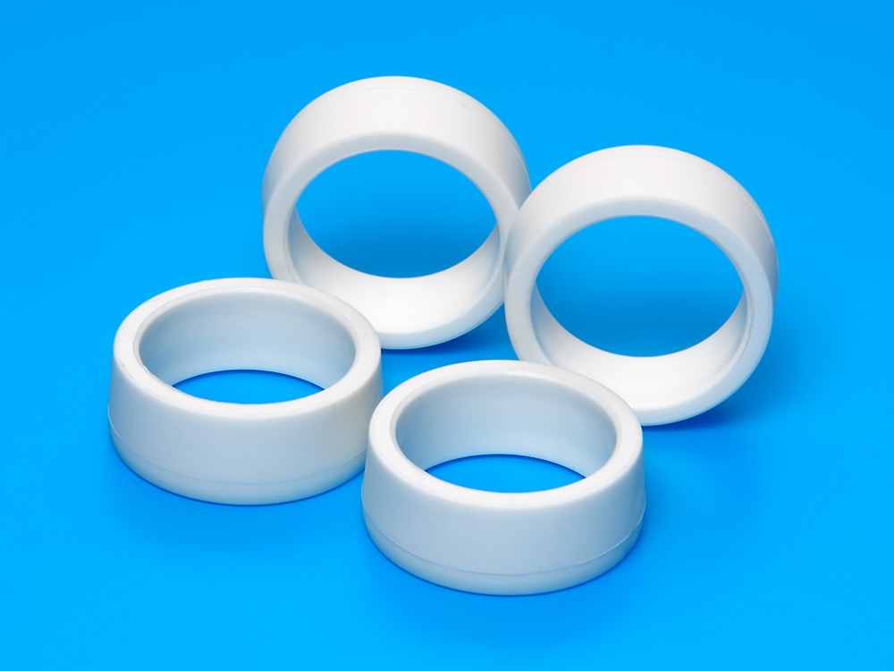 LOW-PROFILE OFFSET TREAD TIRES (HARD/WHITE)