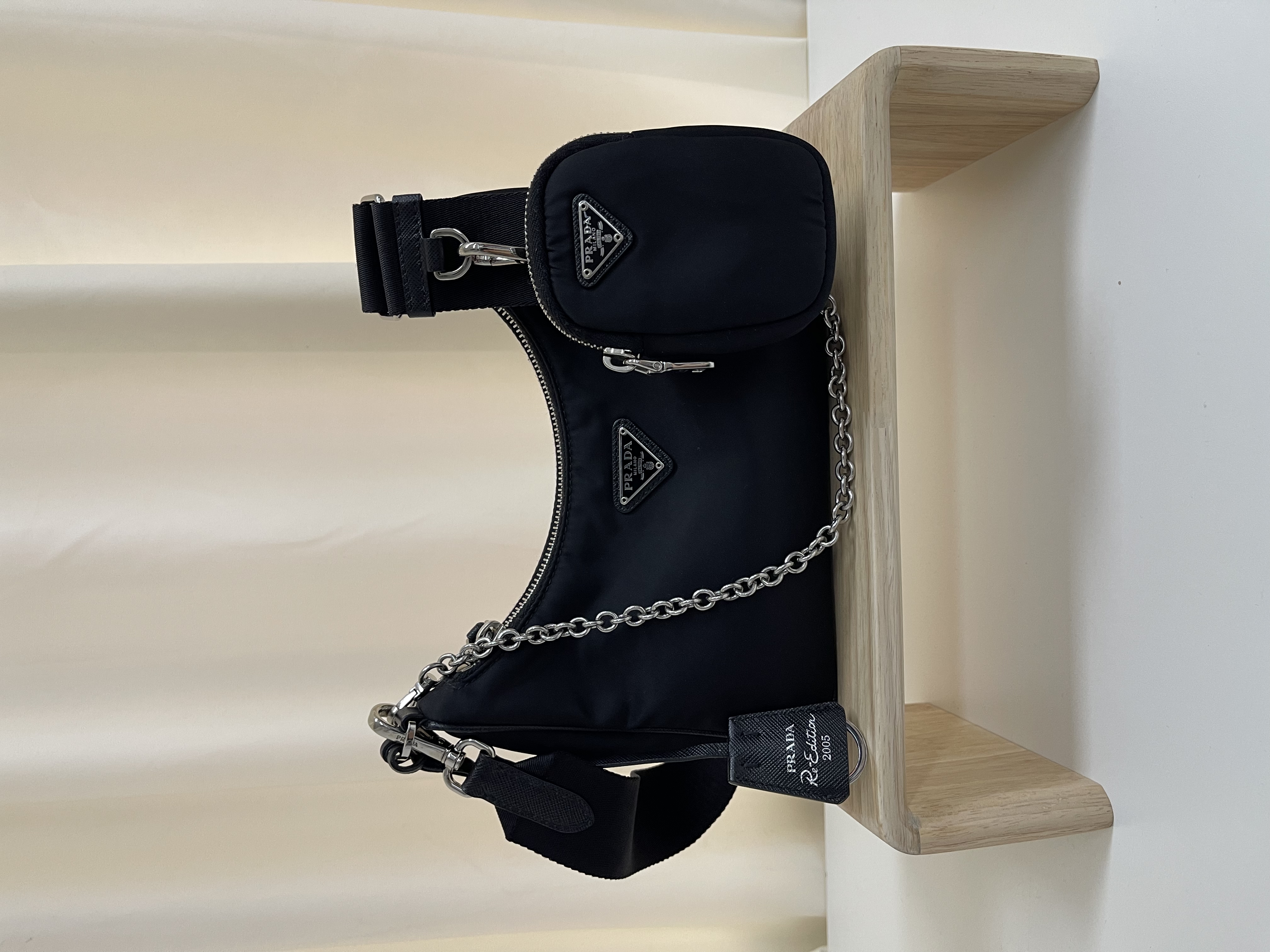 Pre-owned Prada Re-Edition 2005 Re-Nylon/ Product Code: 26012902