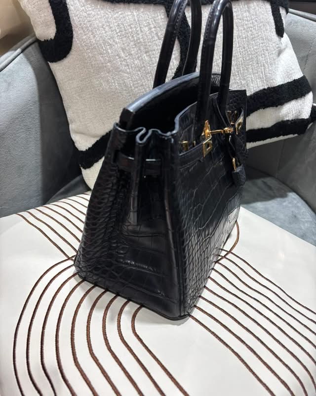 Hermes Birkin 25 黑色鱷魚皮 STAMP X 100%Authentic, 95% new  ✅key lock ✅ dust bag  ✅ box