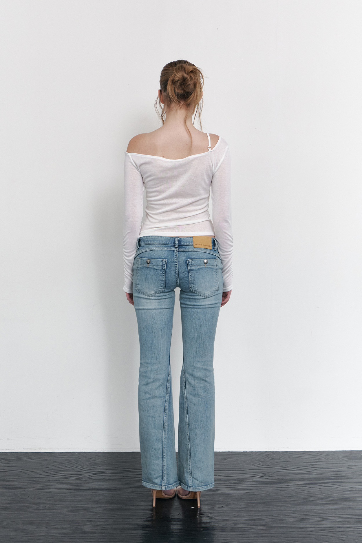 pleaseNOFOLLOW - Halo Unbal Shirring Long Sleeve Top (White)