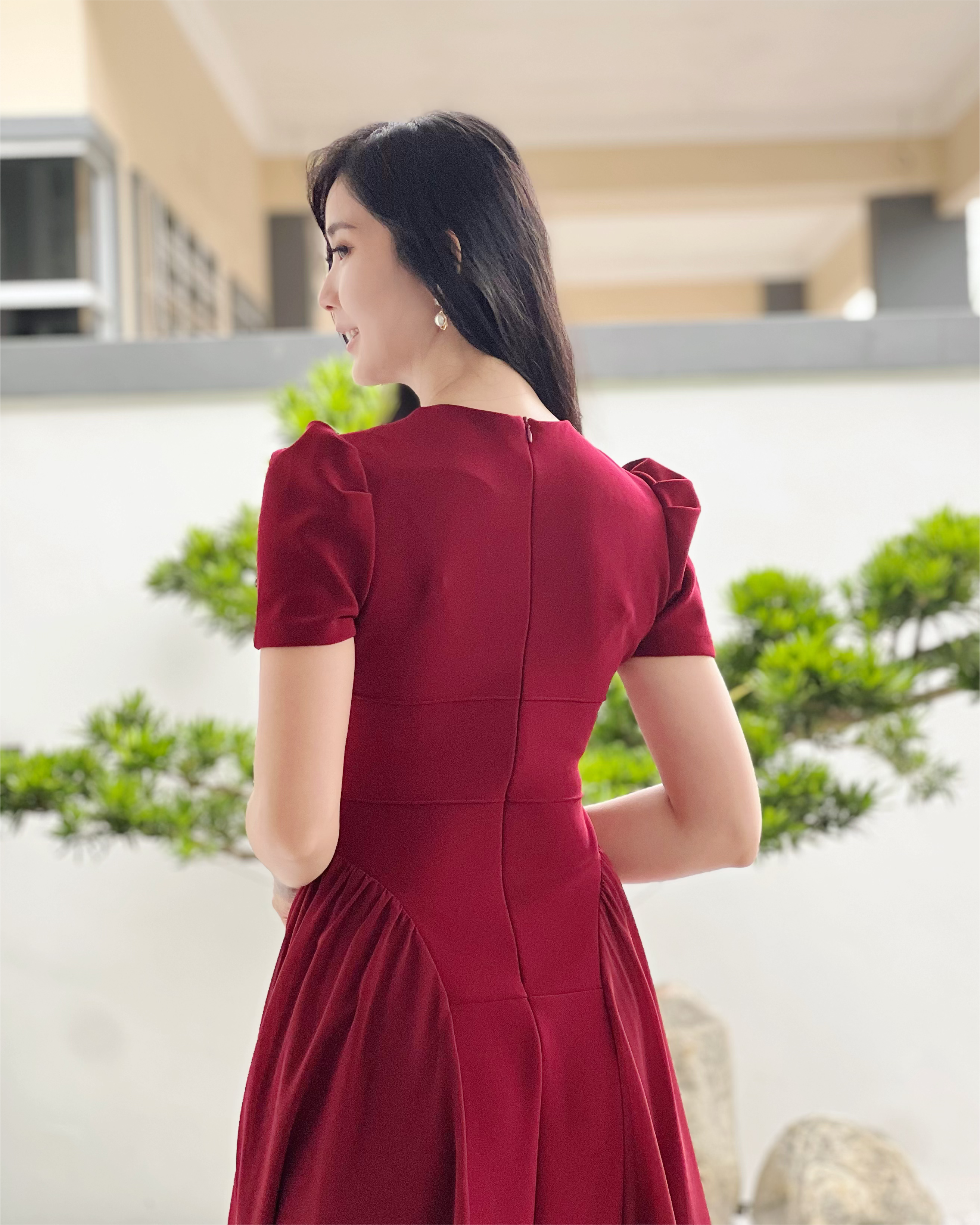 5052 Midnight Princess Silhouette Midi Dress -Maroon