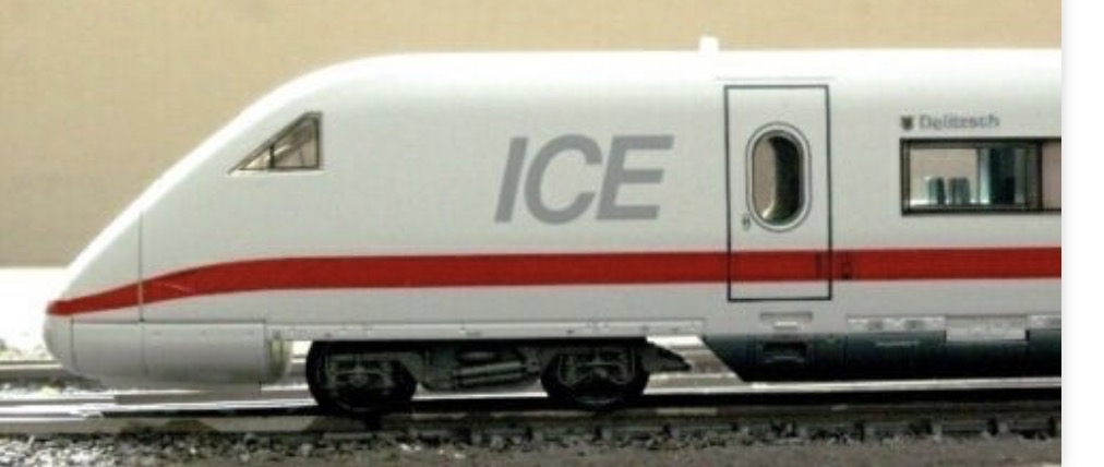 德國高速列車：城際特快列車 ICE2 Fleischmann 4452 雙駕駛室套裝