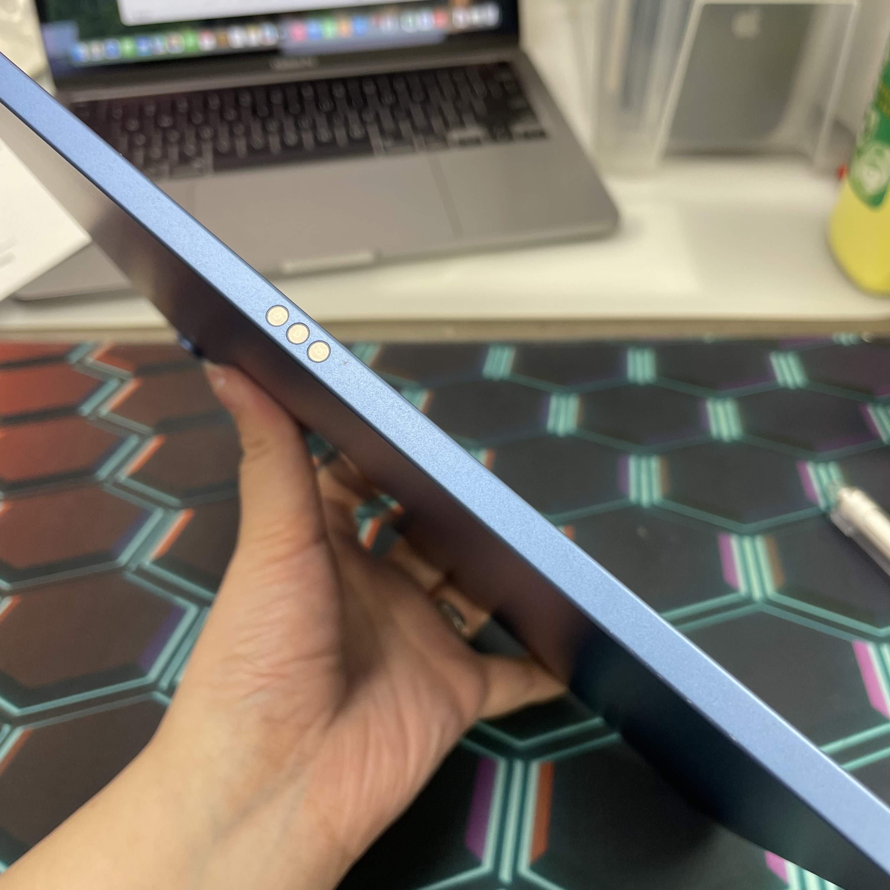 *7799100 iPad 11 勁靚機 128GB WIFI版 藍色 blue