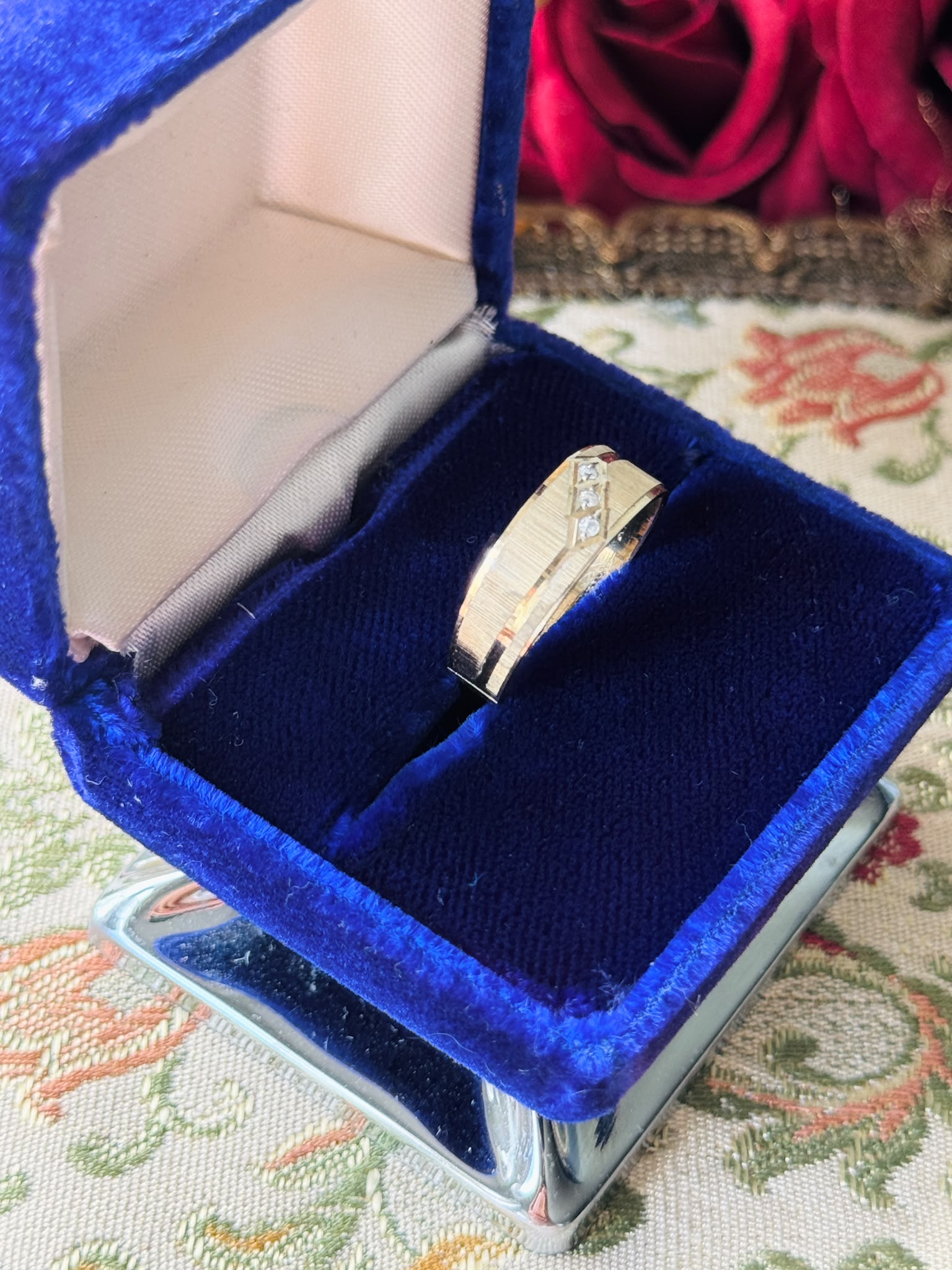 C.a. 1980s Art-Deco Inspired Golden Ring - HK size 20 (MT2622)