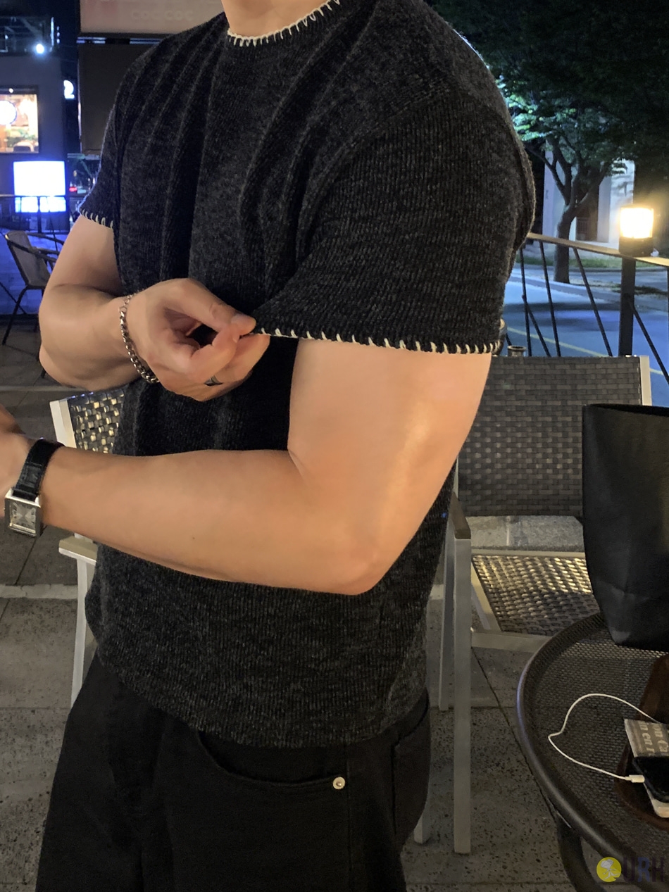【100%保證韓國直送】Raven Stitch Crop 撞色針步鎖邊修身短袖針織衫 👕 [6 color] RL115155