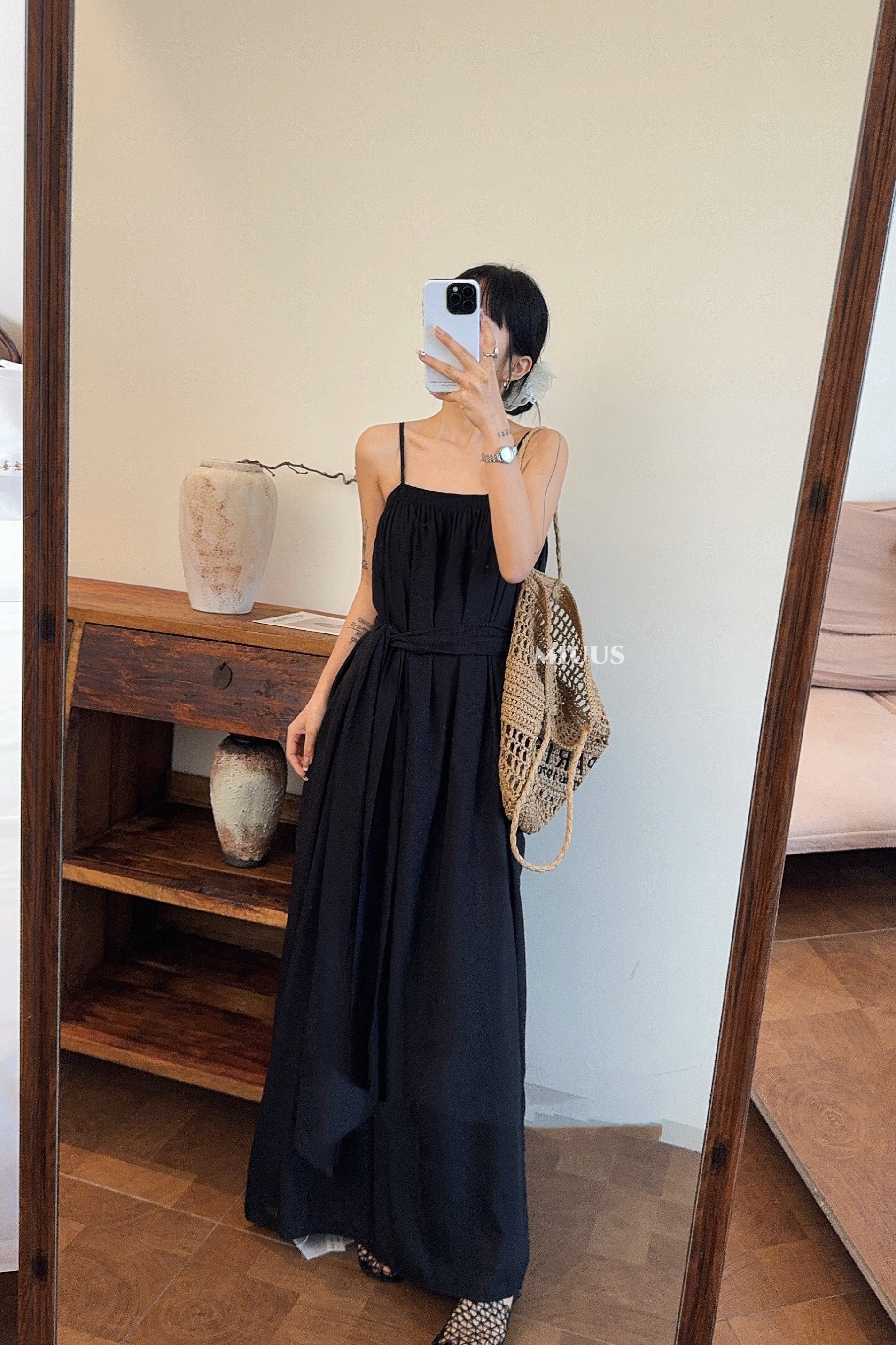 1703 FLOWY CAMI MAXI DRESS WITH SCARF 飘逸吊带长裙（含飘带） 