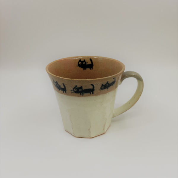 白色陶器杯 -（貓散步）