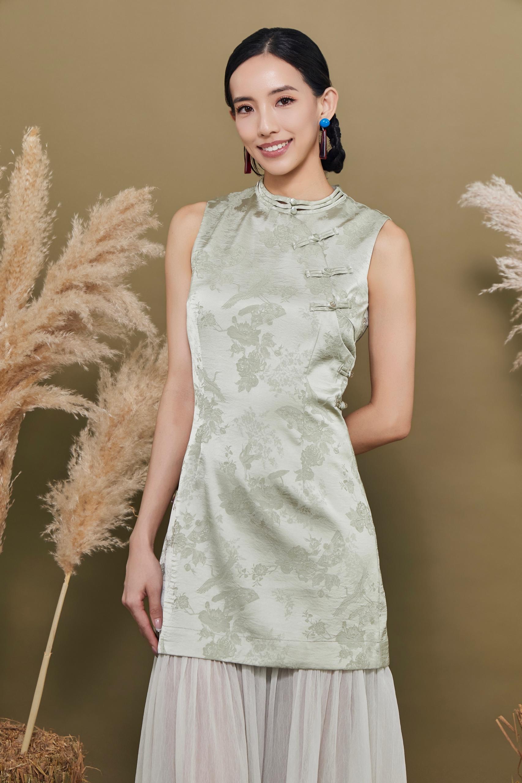 CD2163 Oriental Jacquard Cheongsam