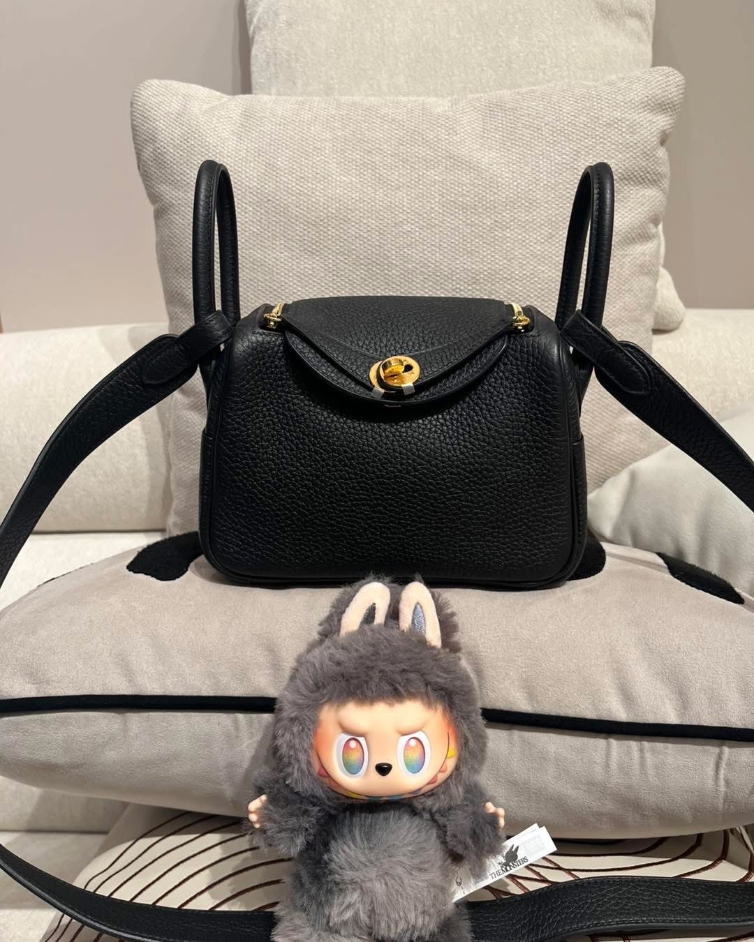 Hermes Mini Lindy 黑色金扣 Stamp Z TC粒粒牛皮 100%Authentic, 99%New ✅Dust bag✅Box✅雨衣