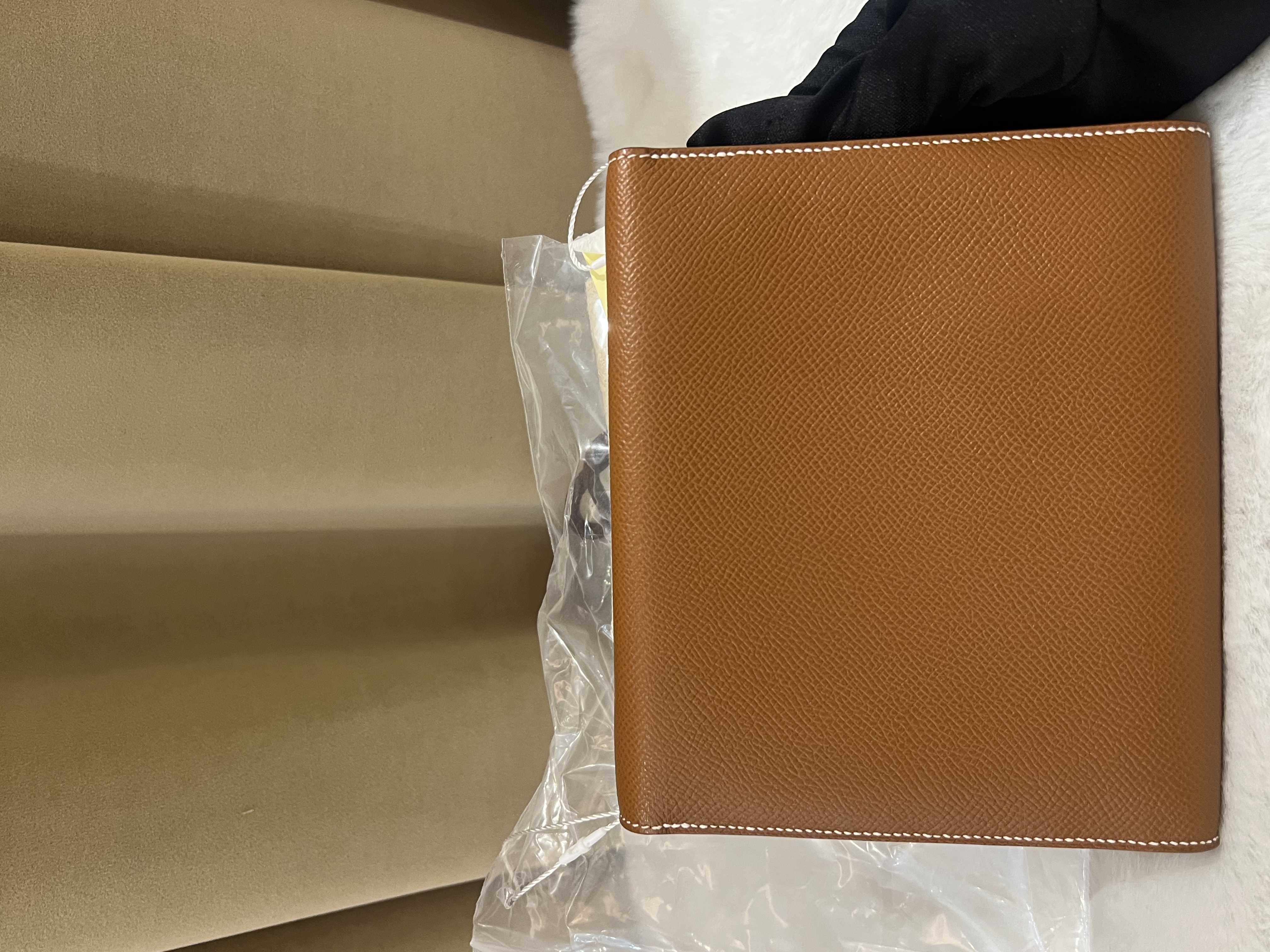 直播貨品 |  [1個-$100 2個-$300］Stamp B H26
