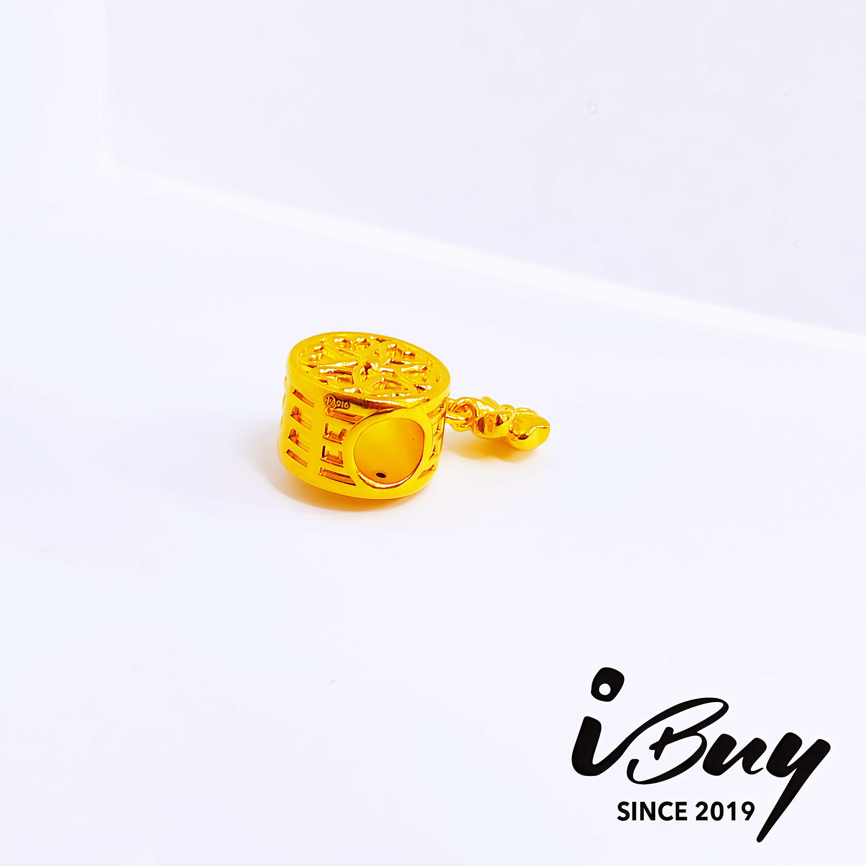 916 HAED GOLD HEART PATTERN ROUND SPACER BEAD WITH HANGING CLOVER CHARM 916 硬金 爱心圆咀+花吊坠