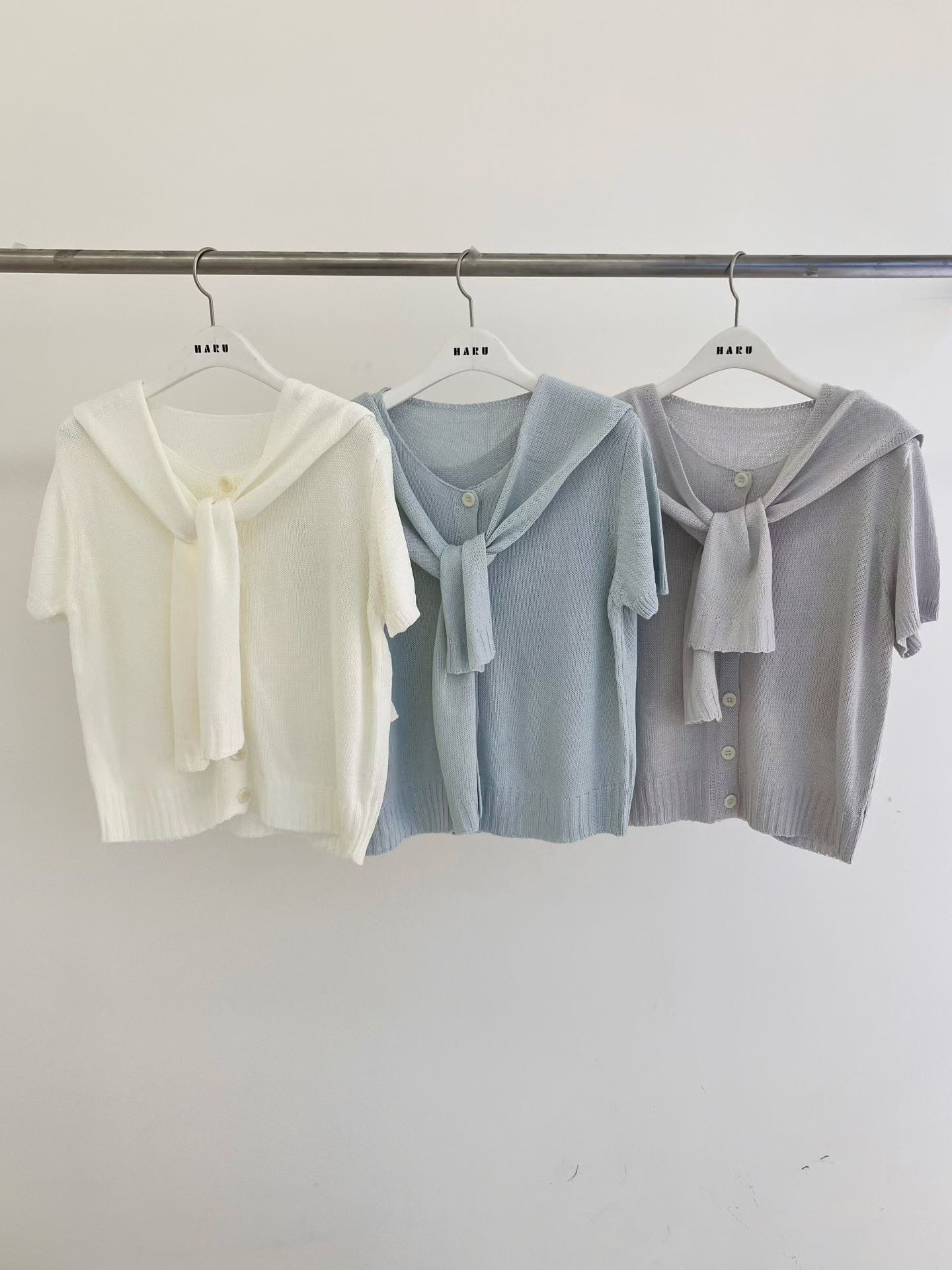 HA19 披肩綁帶開胸Top 