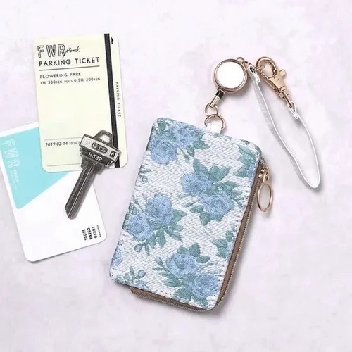 日本🗾品牌可伸縮L形拉鏈式證件套匙扣現貨💞