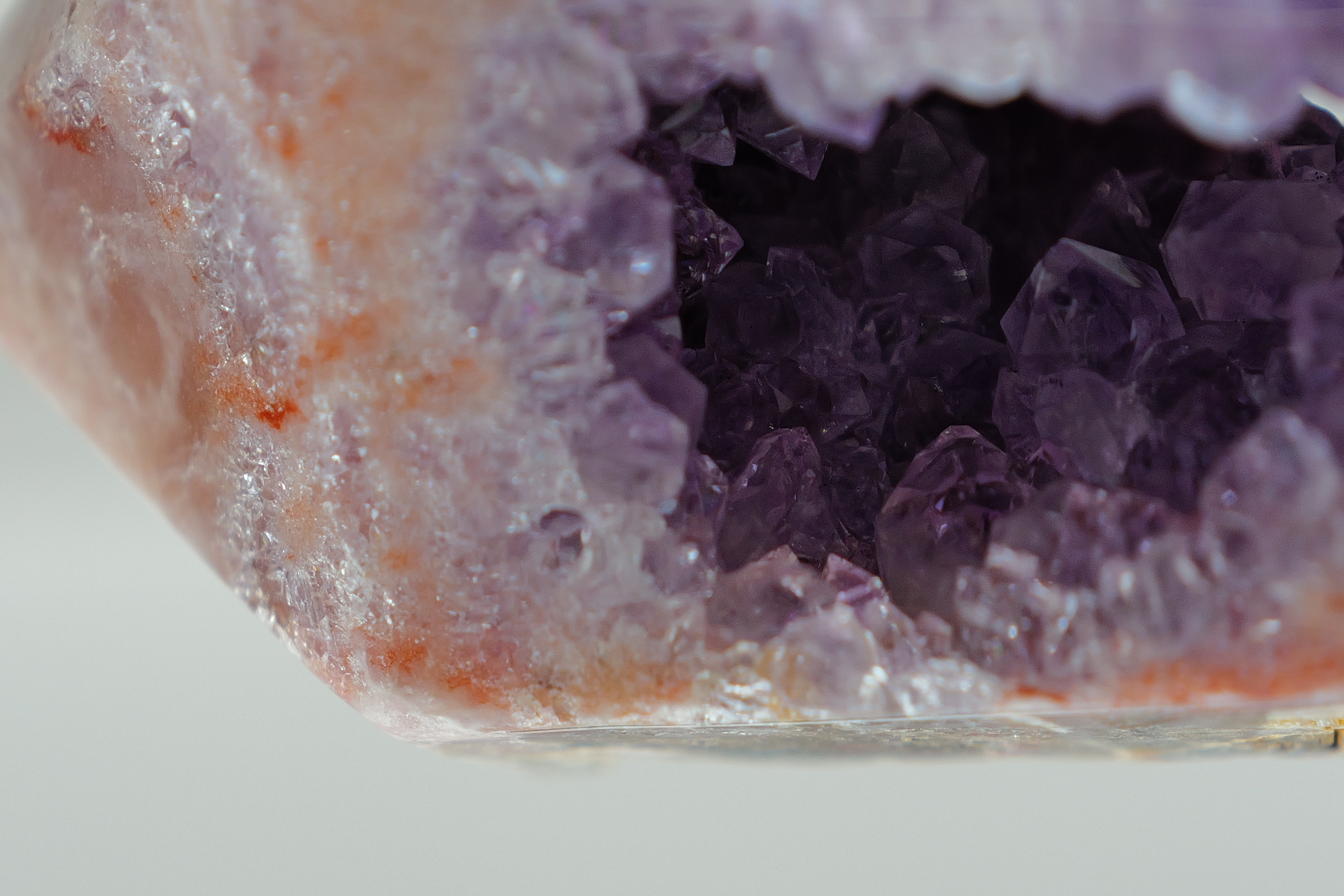 ༒10.2cm粉紅紫水晶 共生紫晶洞 晶牙六角柱༒ PA.6808C30GMm8-RA22*9js