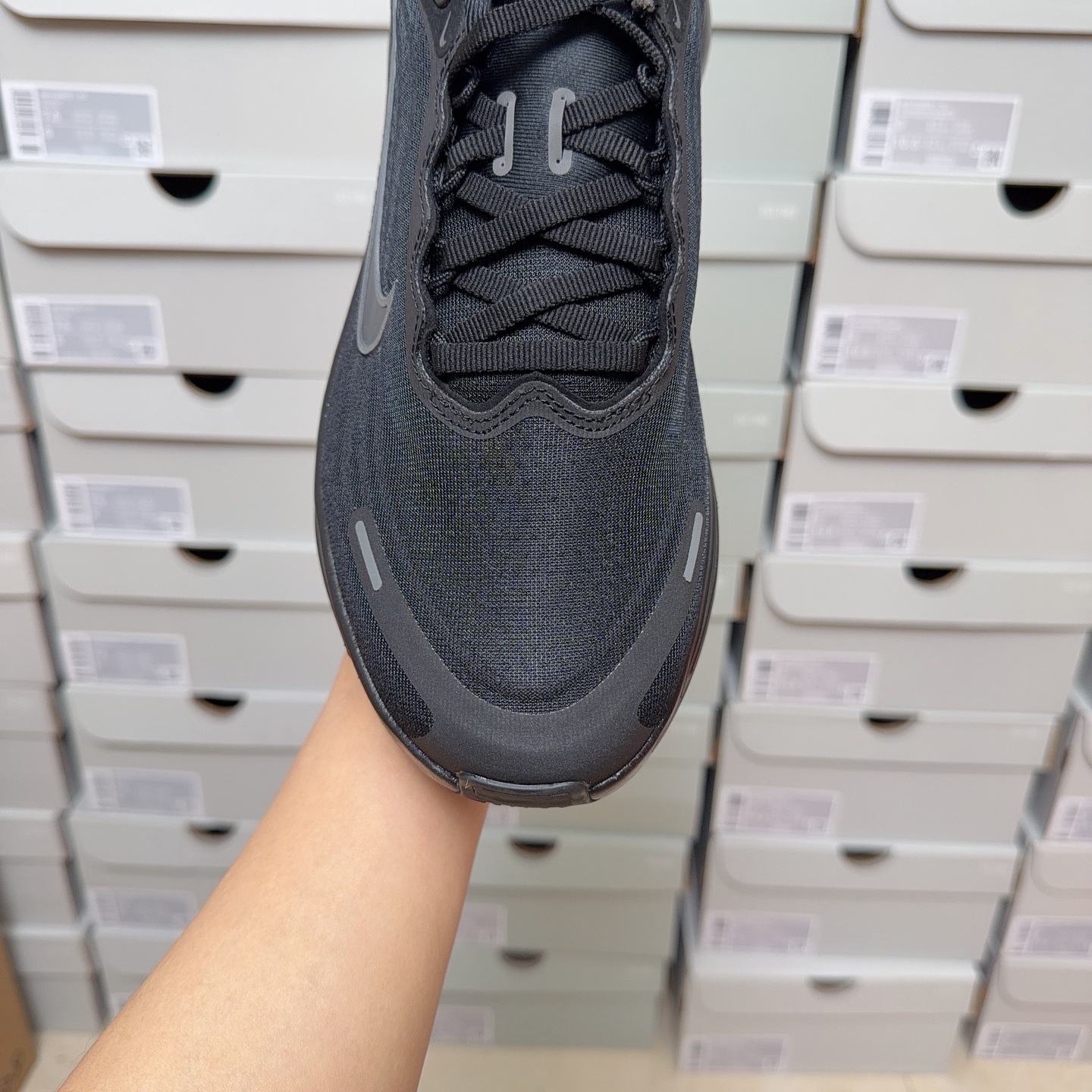 Nike Vomero Plus HV8150-003