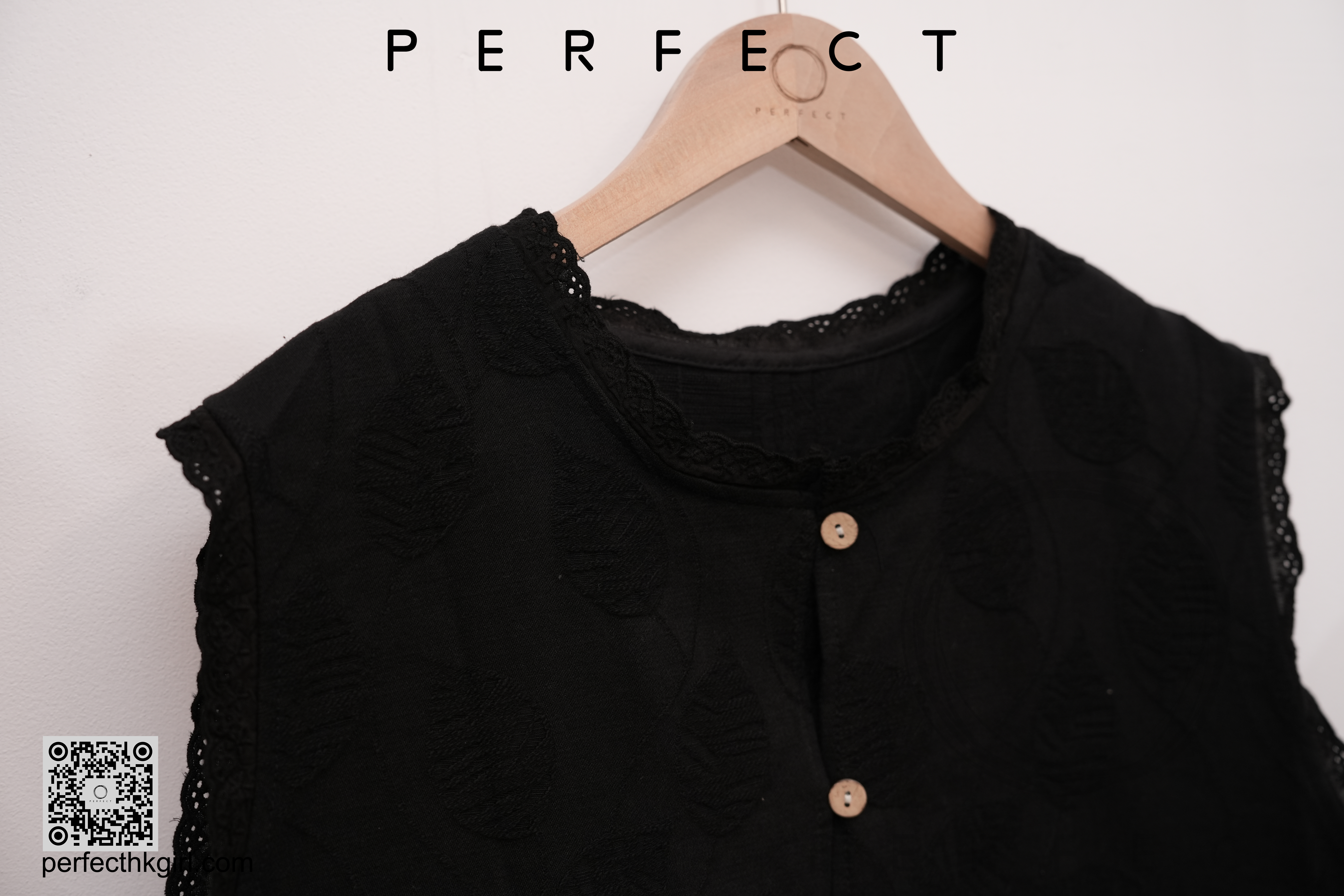 T0039_樹葉紋細節背心外套（顯瘦黑色）